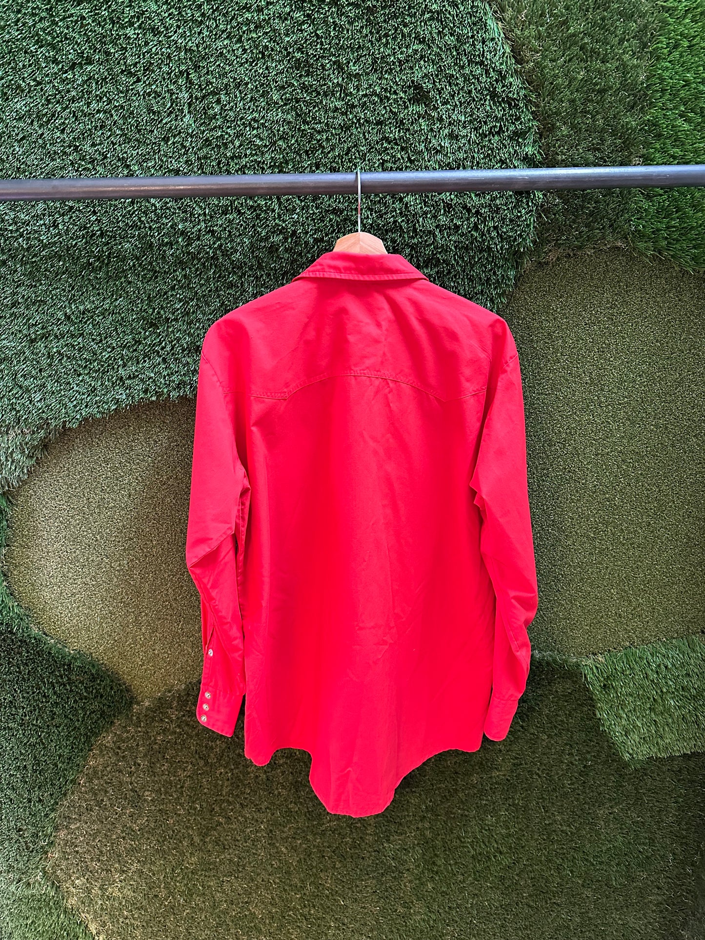 80s MWG Red Pearl Snap Western Shirt - L