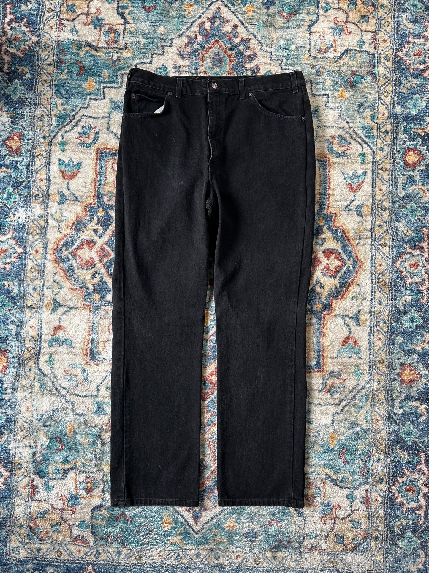 90s Levi’s Black Orange Tab Jeans - 37