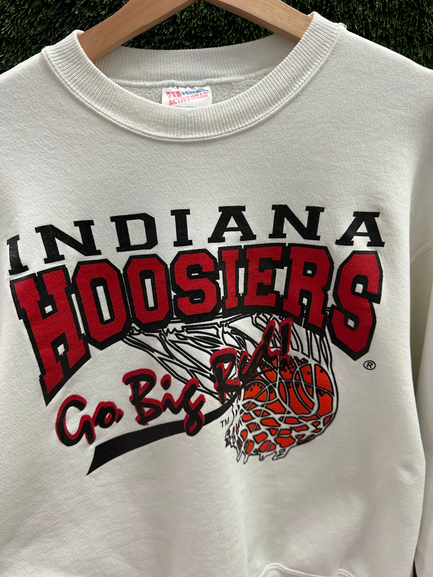 Vintage NCAA Indiana Hoosiers Basketball Crewneck - XL