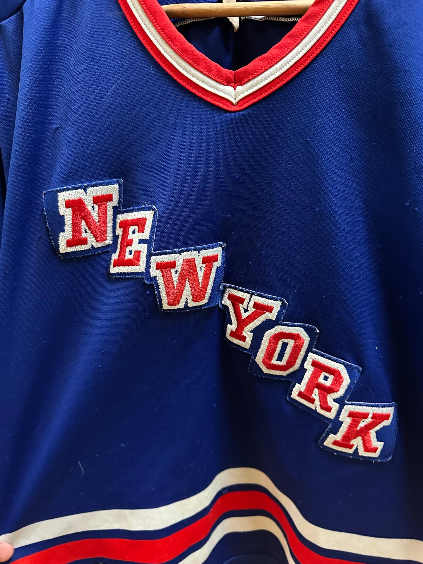 90s NHL CCM New York Rangers Spellout Jersey - M