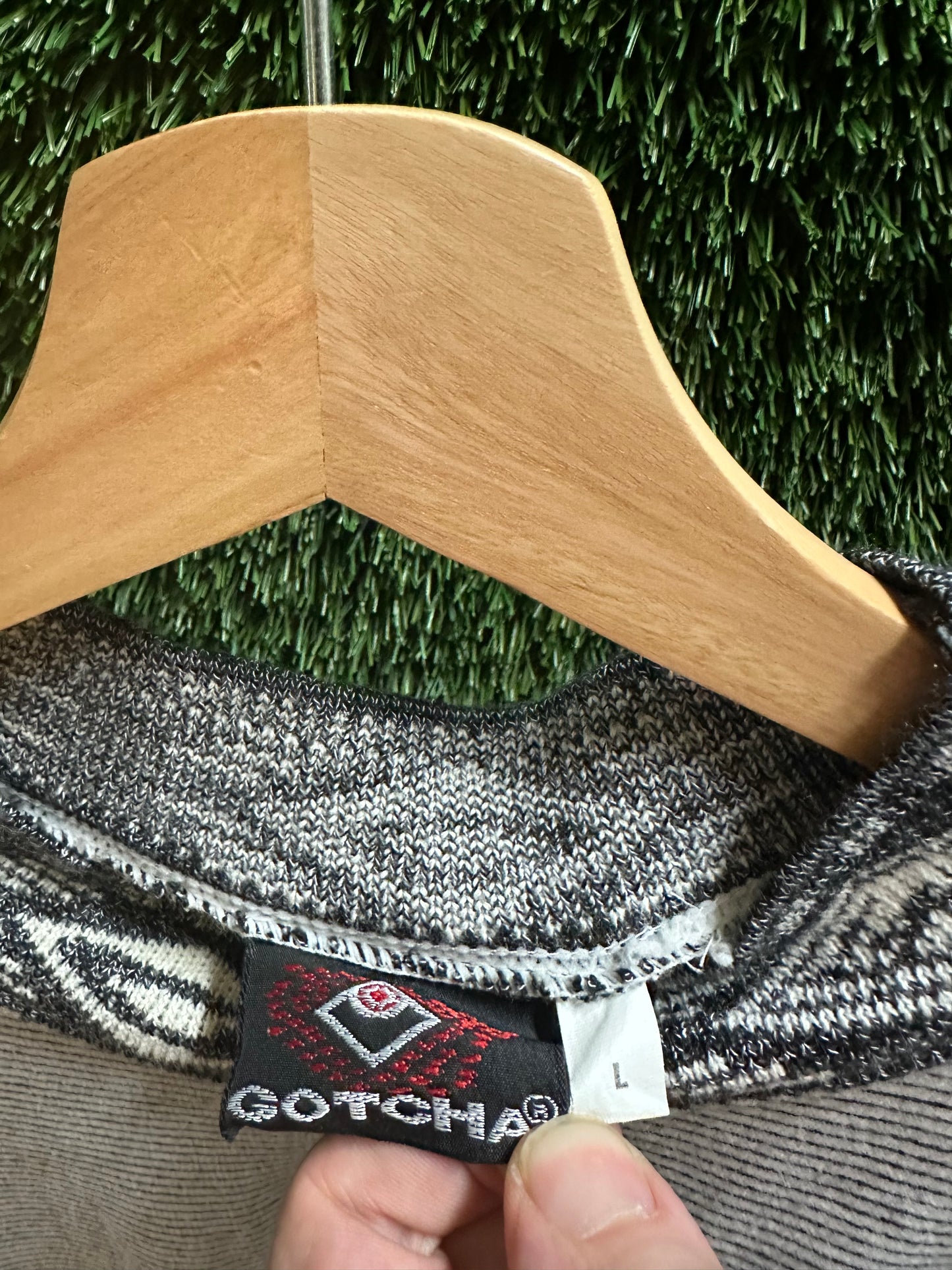 90s Gotcha Pinstriped Crewneck - L
