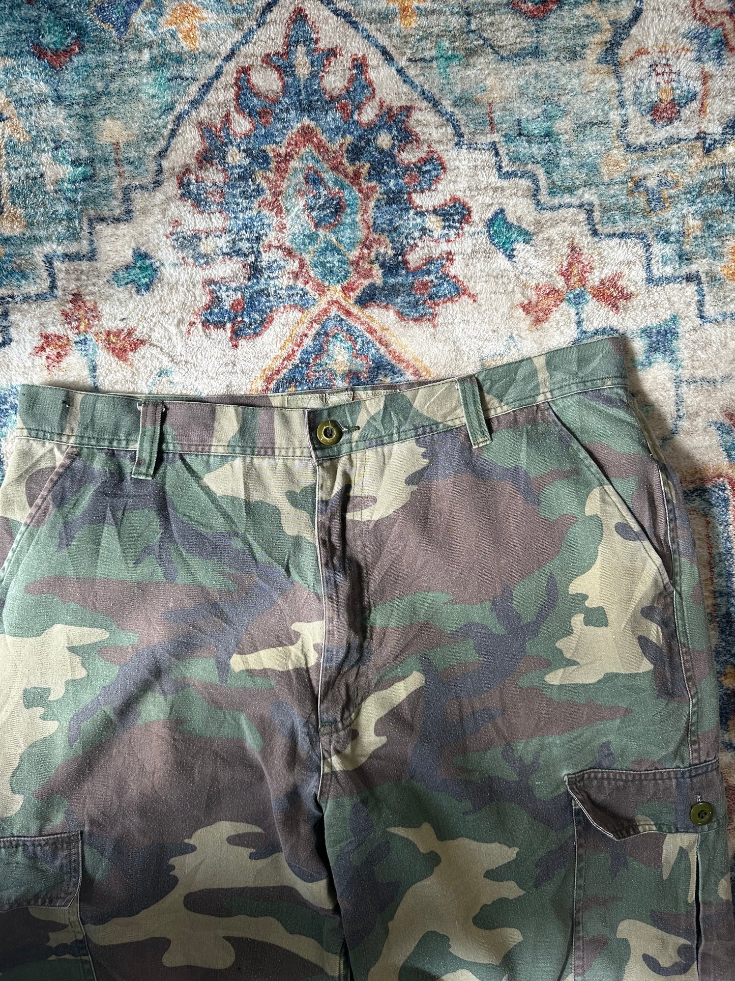 90s Camouflage Cargo Pants - 37