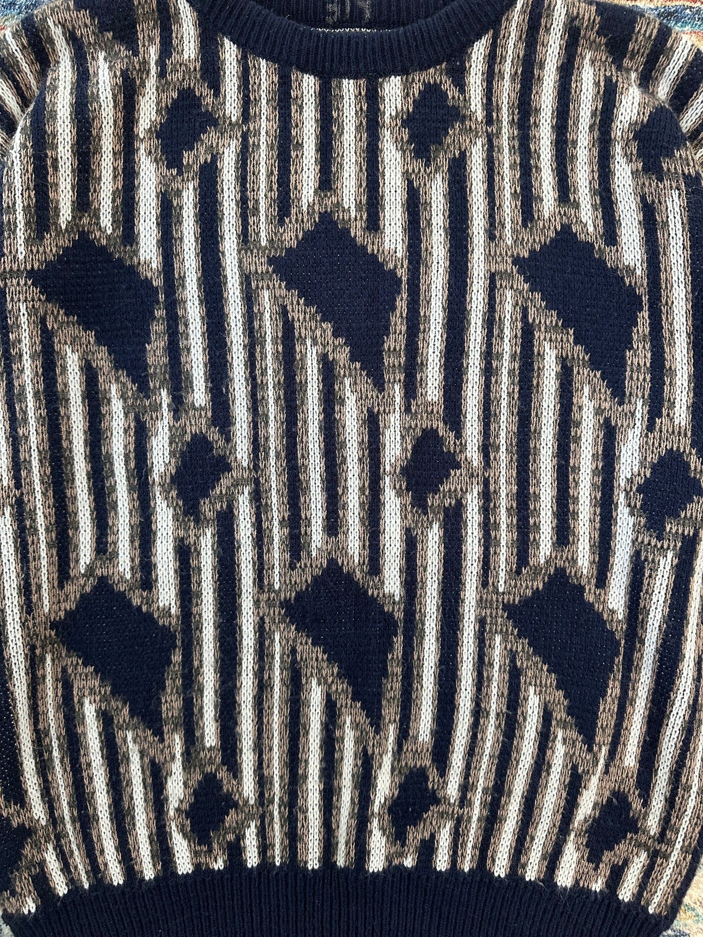 90s Striped Abstract Sweater - L