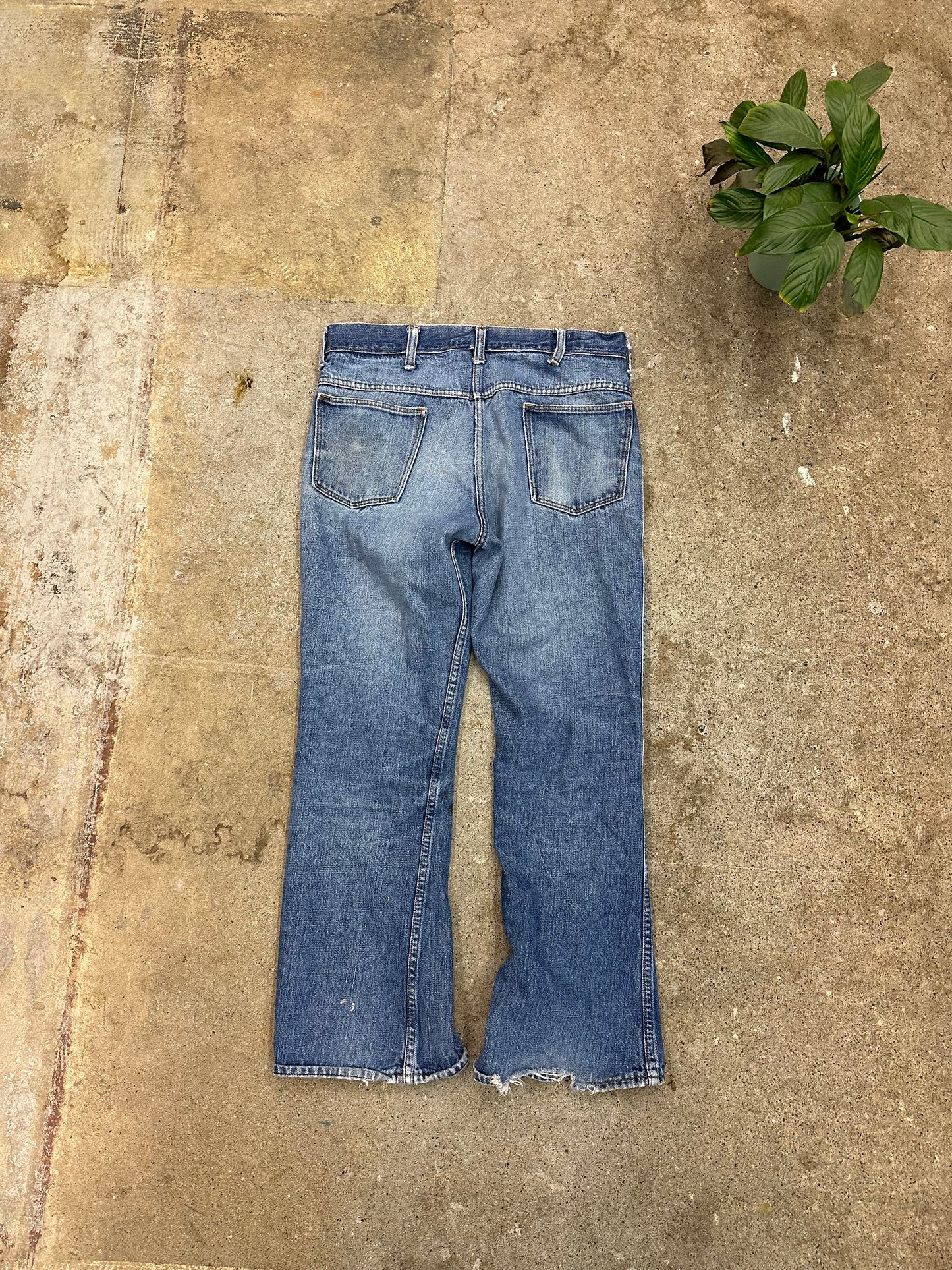 70s Blue Midwash Jeans - 34