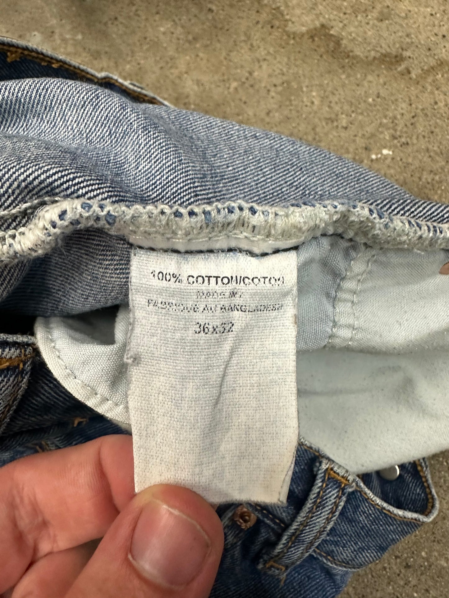 Vintage Levi’s Midwash Orange Tab Jeans - 36