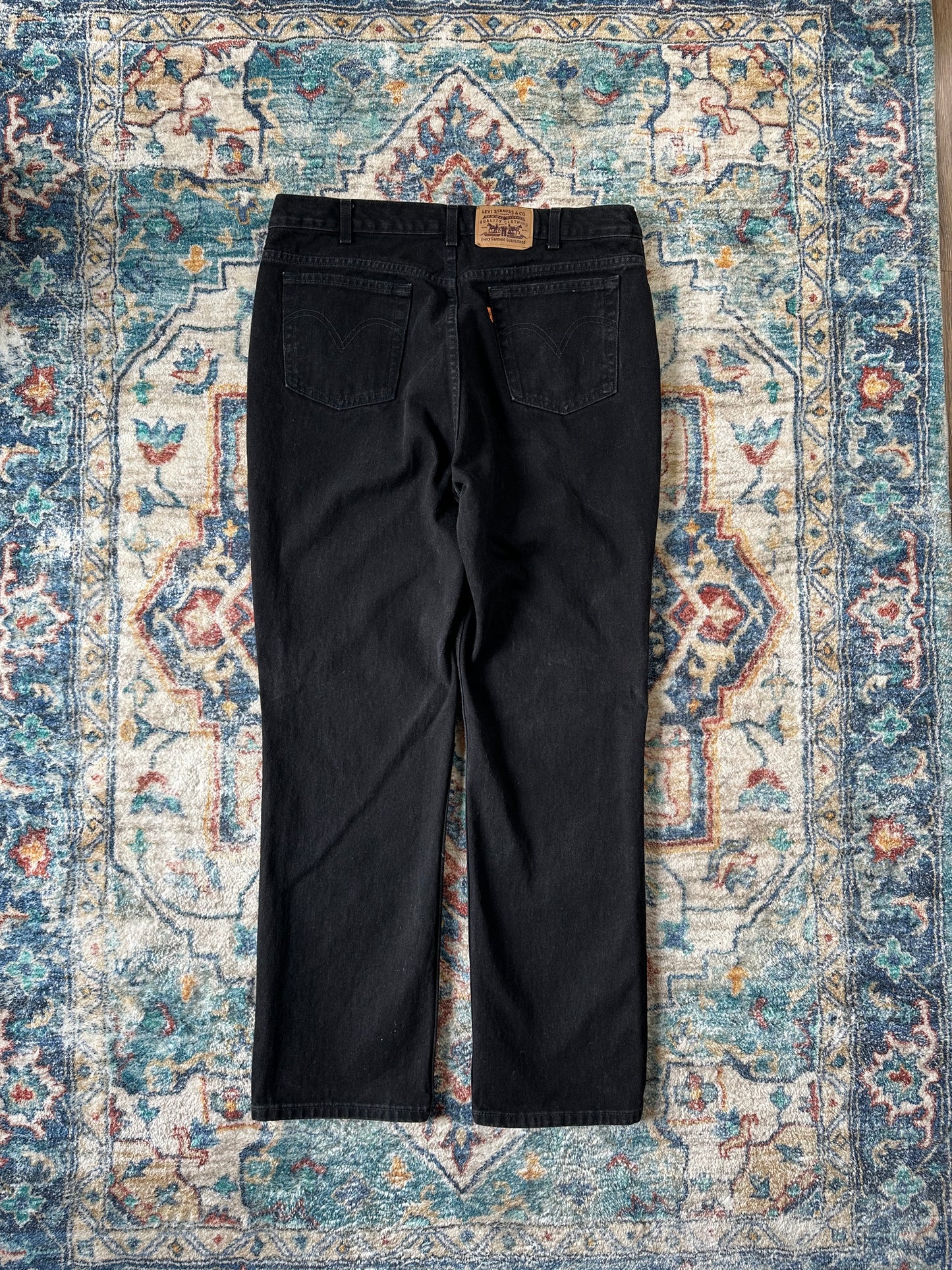 90s Levi’s Black Orange Tab Jeans - 37