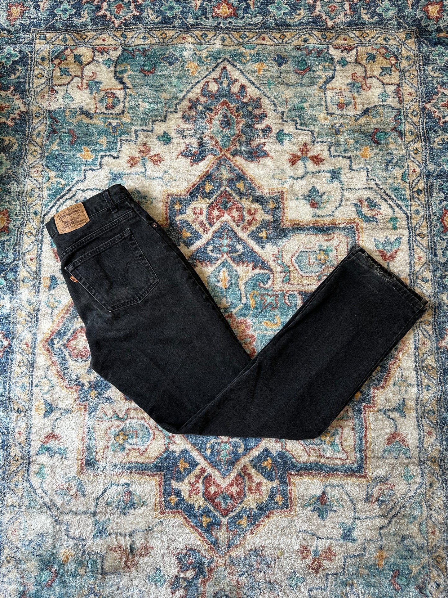 00s Levi’s Black Orange Tab Jeans - 32