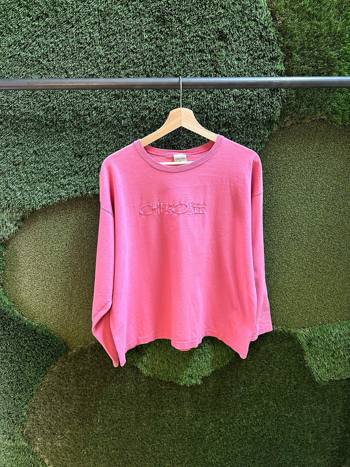 00s Cherokee Pink Tonal Spellout Long Sleeve T-shirt - XL