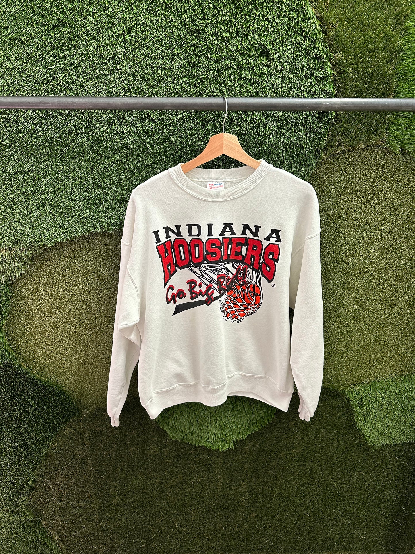 Vintage NCAA Indiana Hoosiers Basketball Crewneck - XL