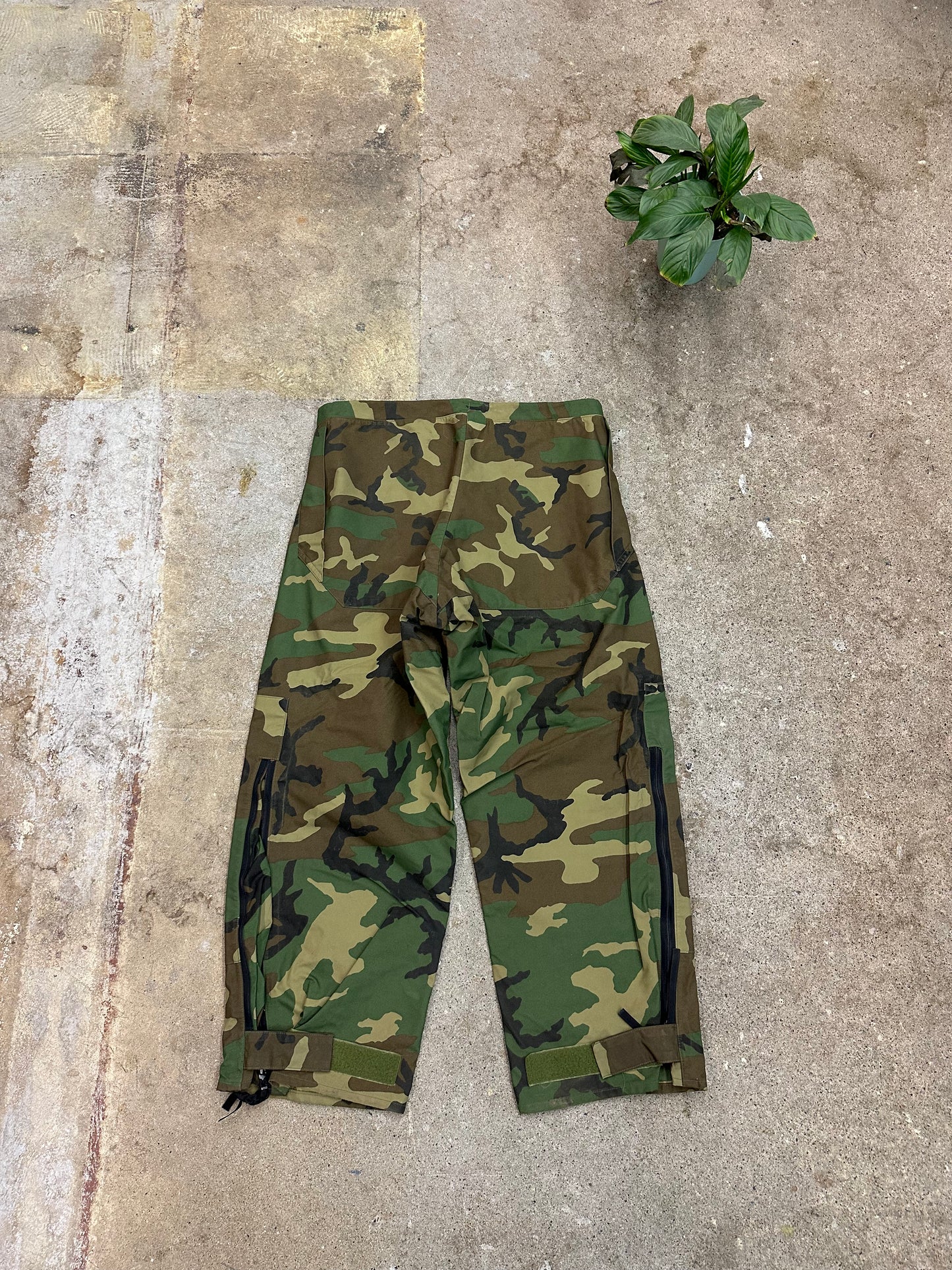90s Military Gore-Tex Camouflage Pants - 32