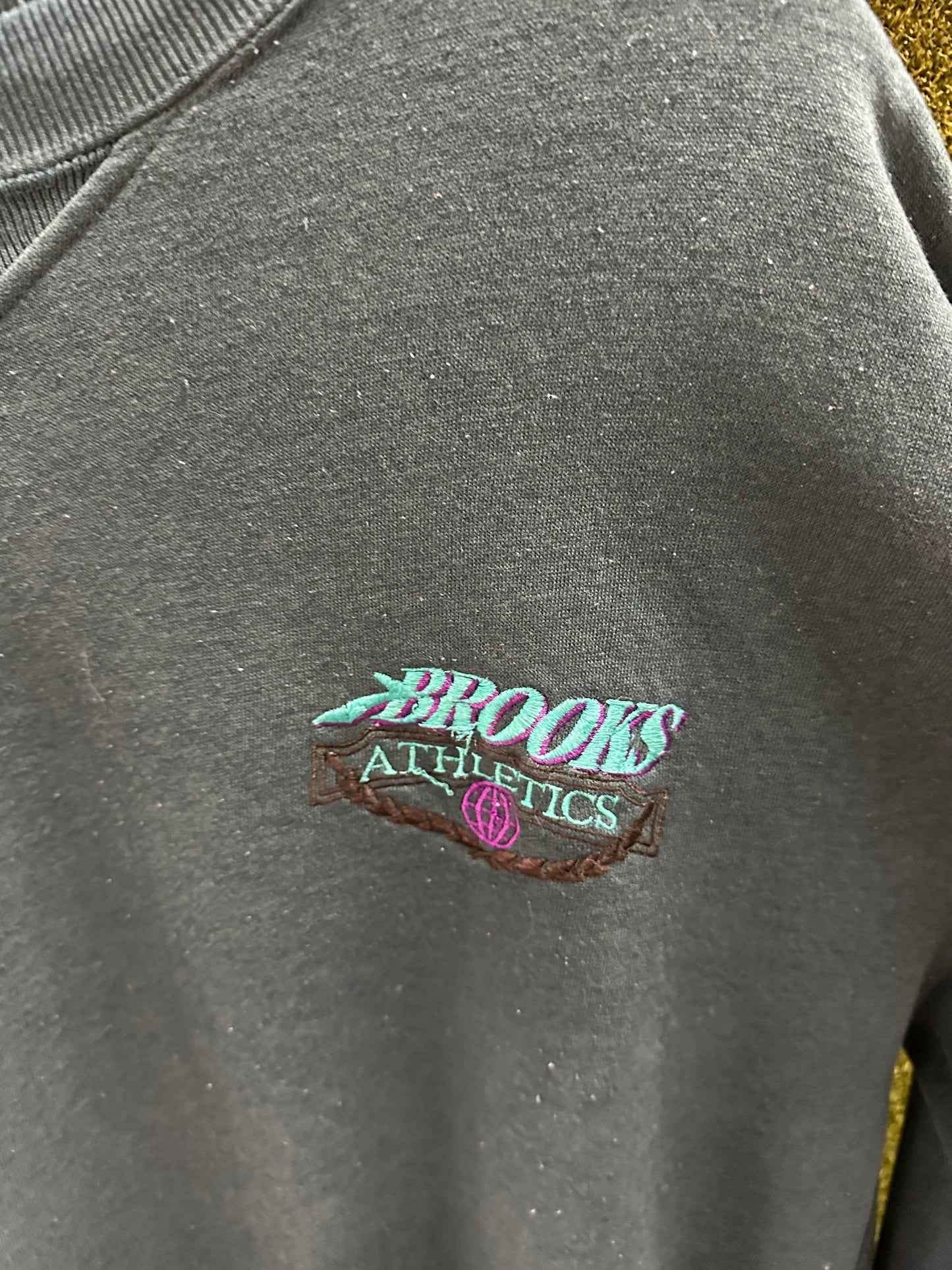 Vintage Brooks Athletics Logo Crewneck - L