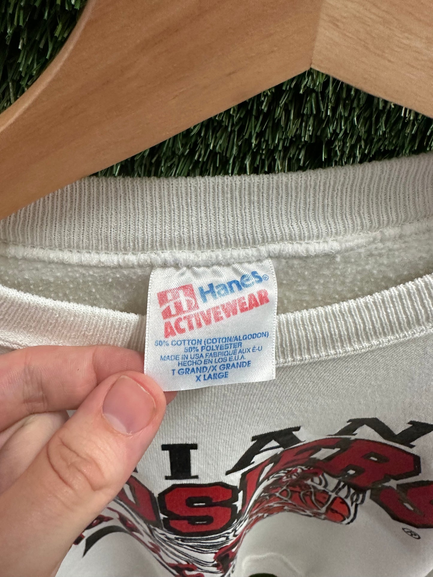 Vintage NCAA Indiana Hoosiers Basketball Crewneck - XL