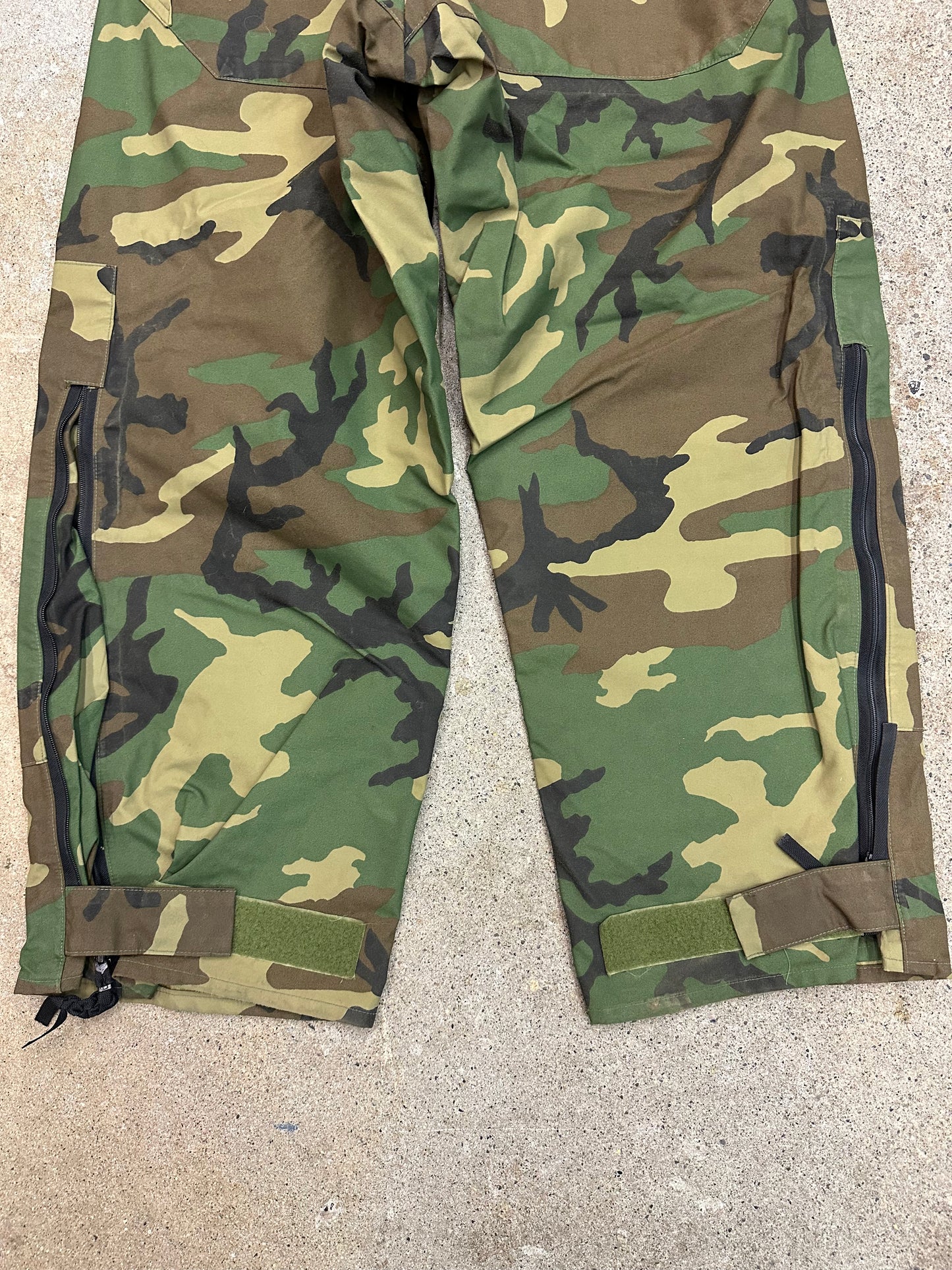 90s Military Gore-Tex Camouflage Pants - 32