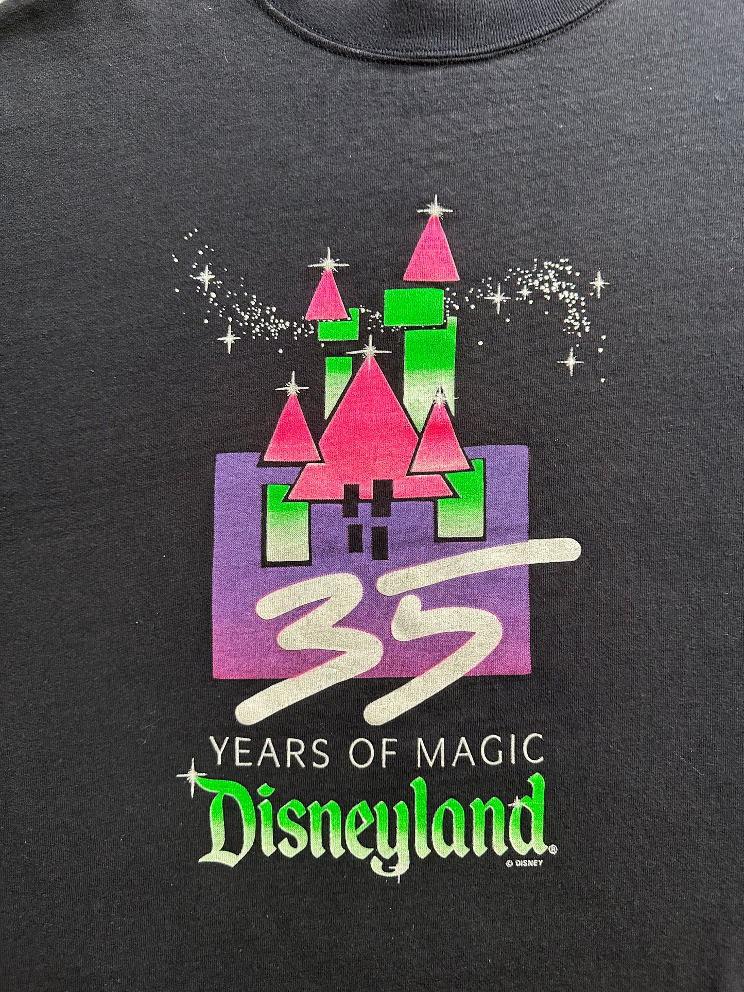 90s Disneyland 35 Years Of Magic Short Sleeve Sweatshirt - XL