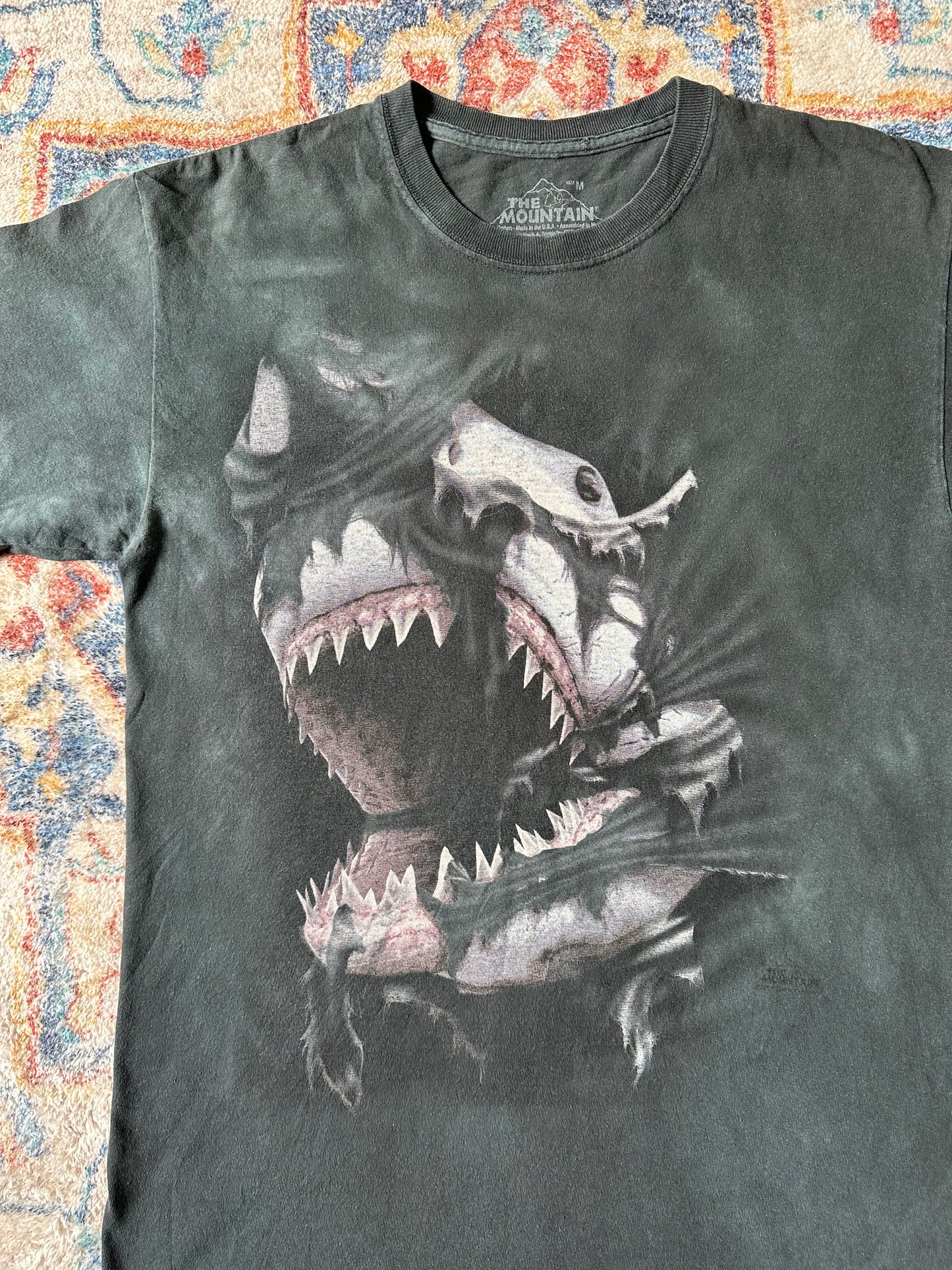 The Mountain Shark Animal T-shirt - M