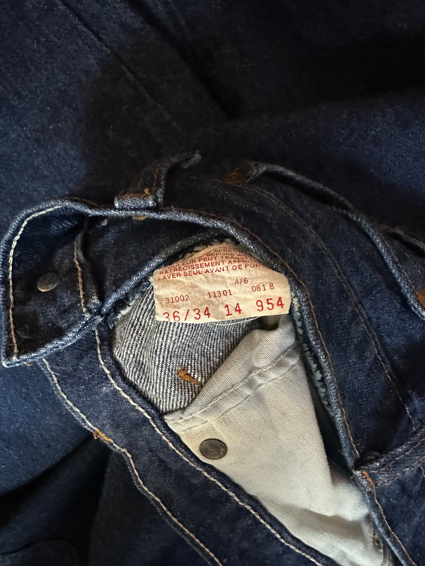 00s GWG Dark Wash Jeans - 36