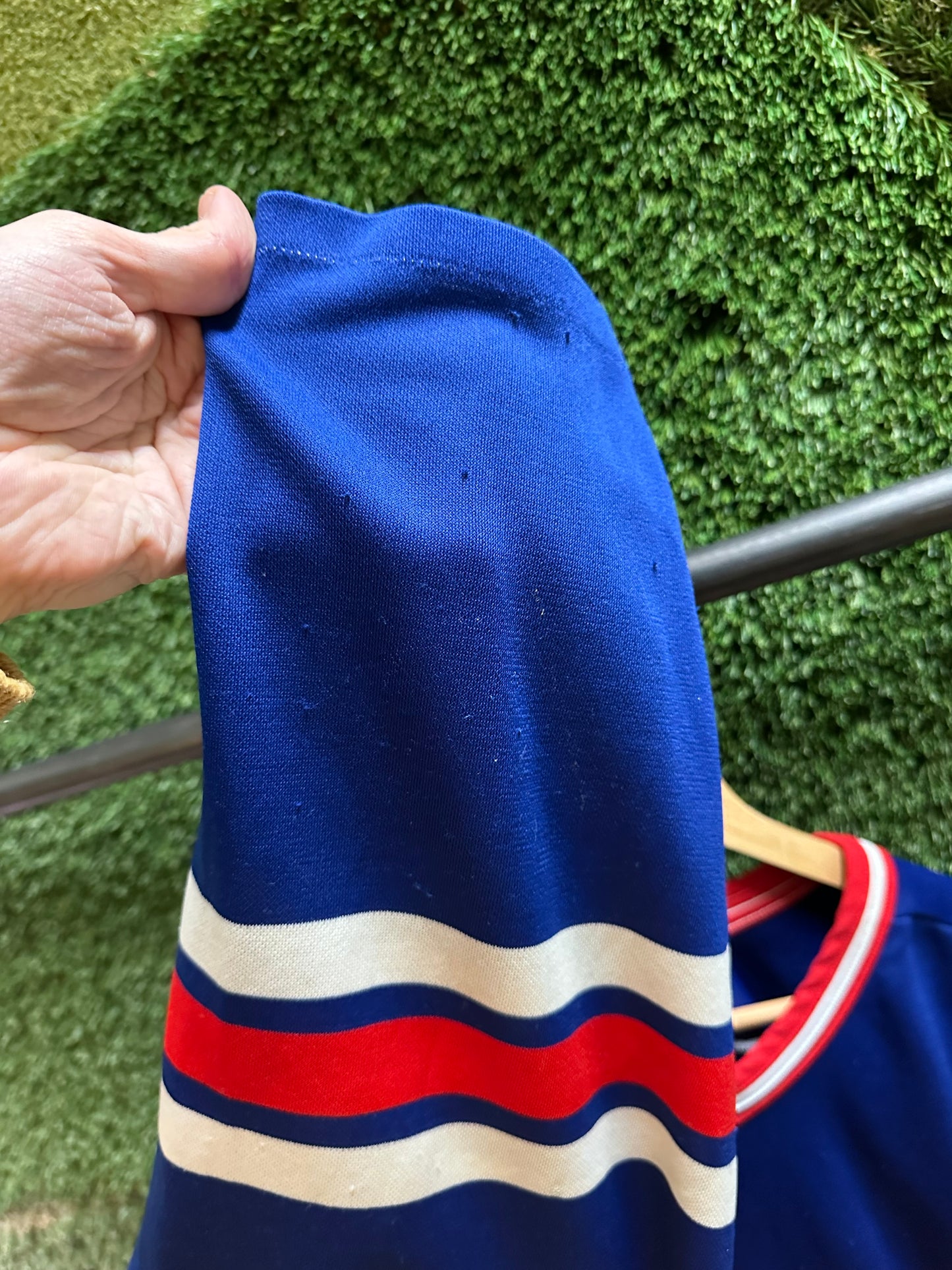 90s NHL CCM New York Rangers Spellout Jersey - M