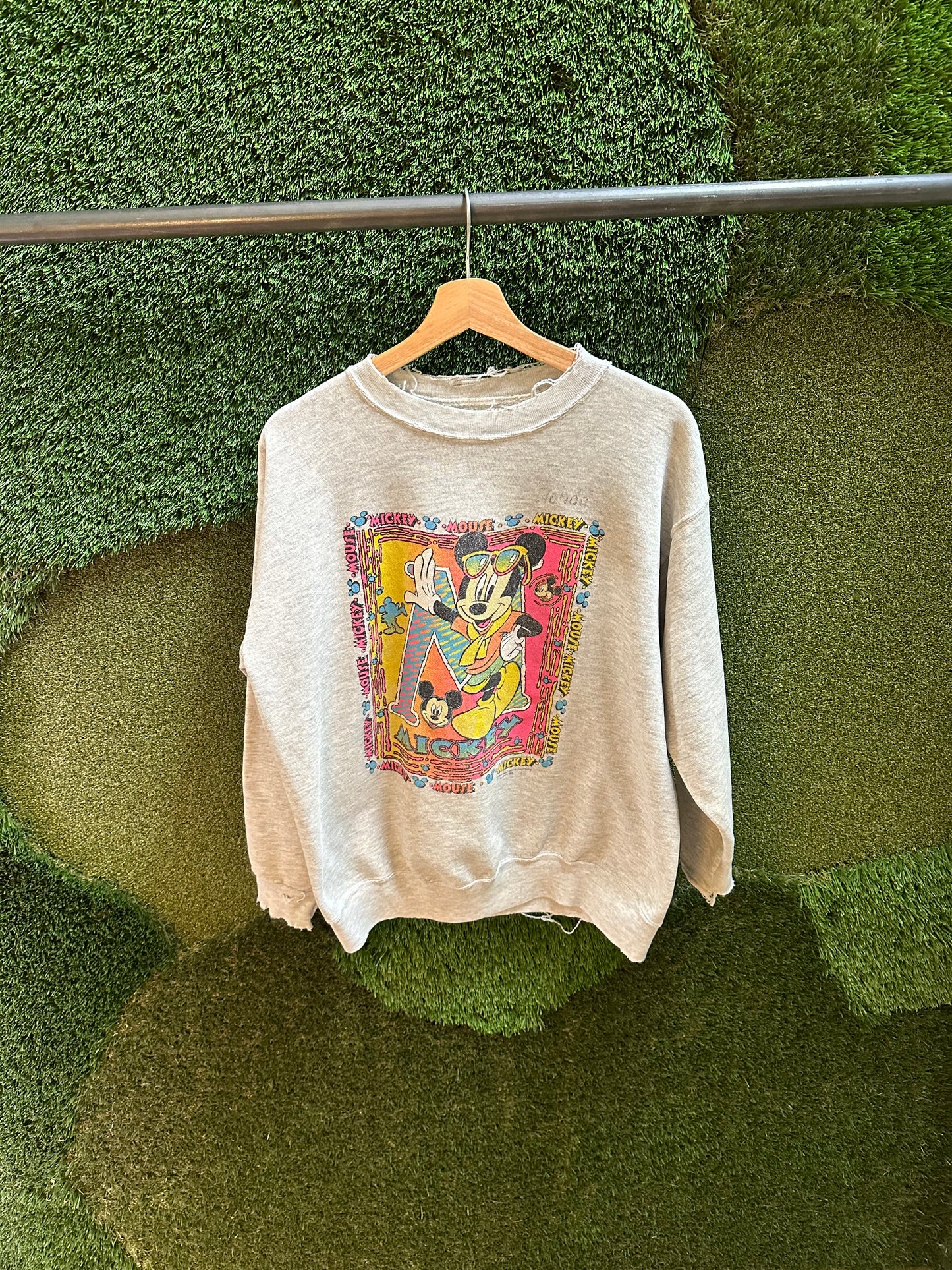 90s Disney Mickey Mouse Crewneck - M