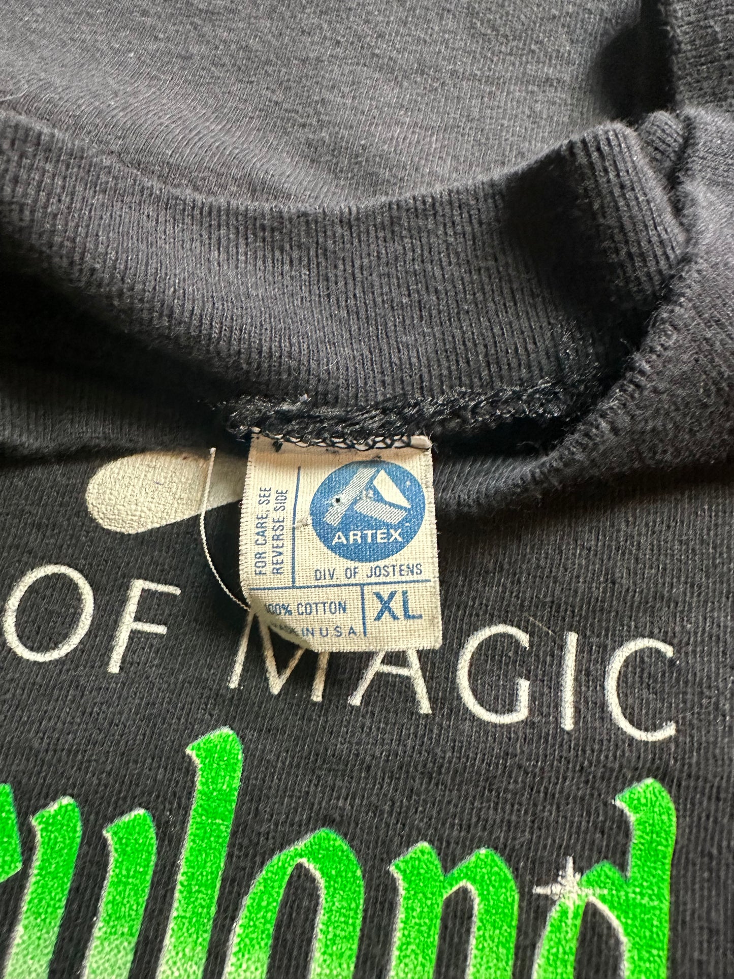 90s Disneyland 35 Years Of Magic Short Sleeve Sweatshirt - XL