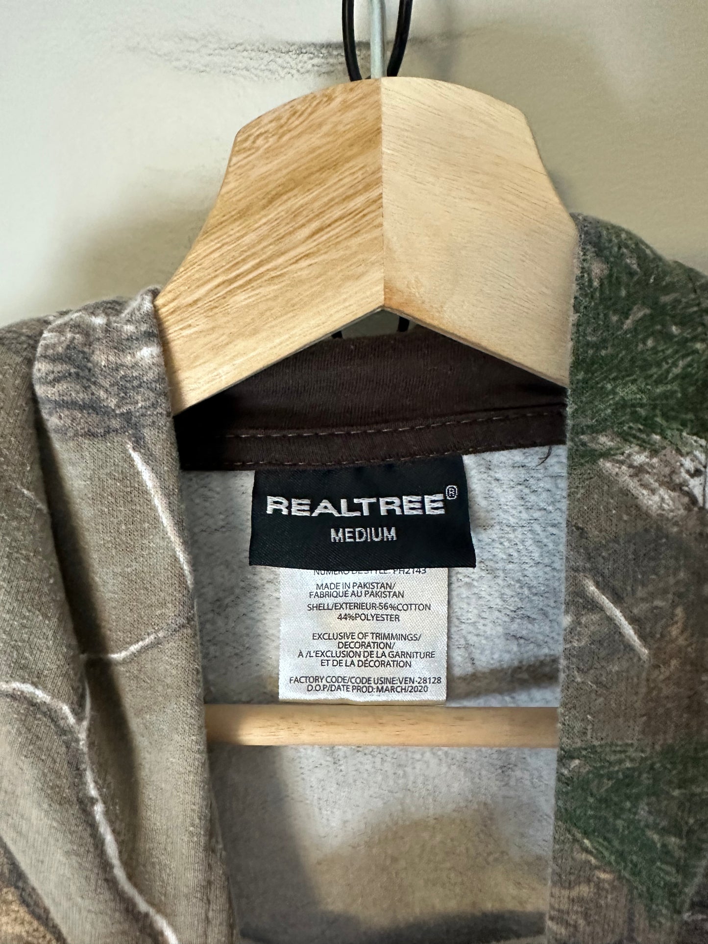 Realtree Logo Camouflage Hoodie - M