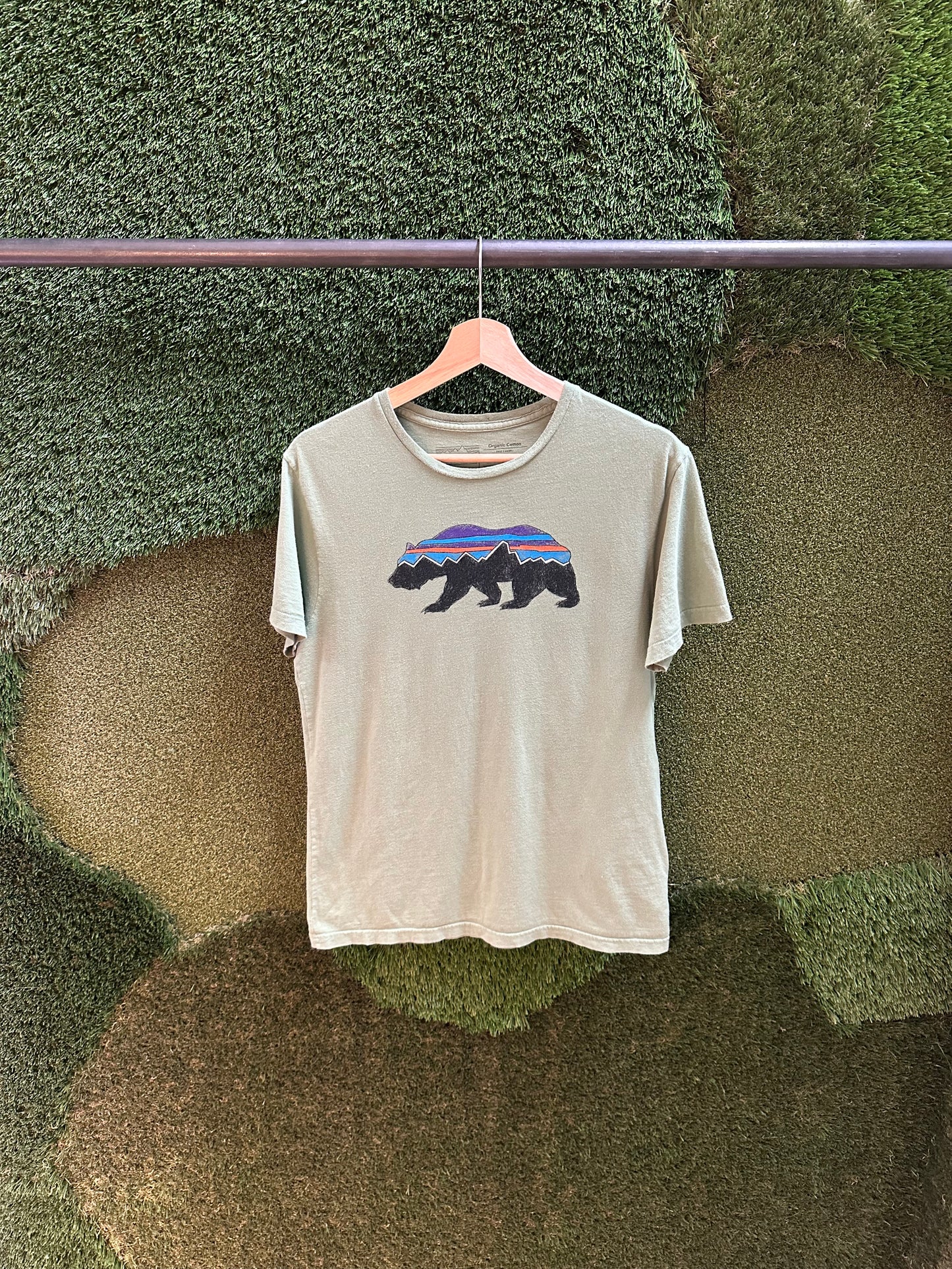 Patagonia Bear Logo T-shirt - S