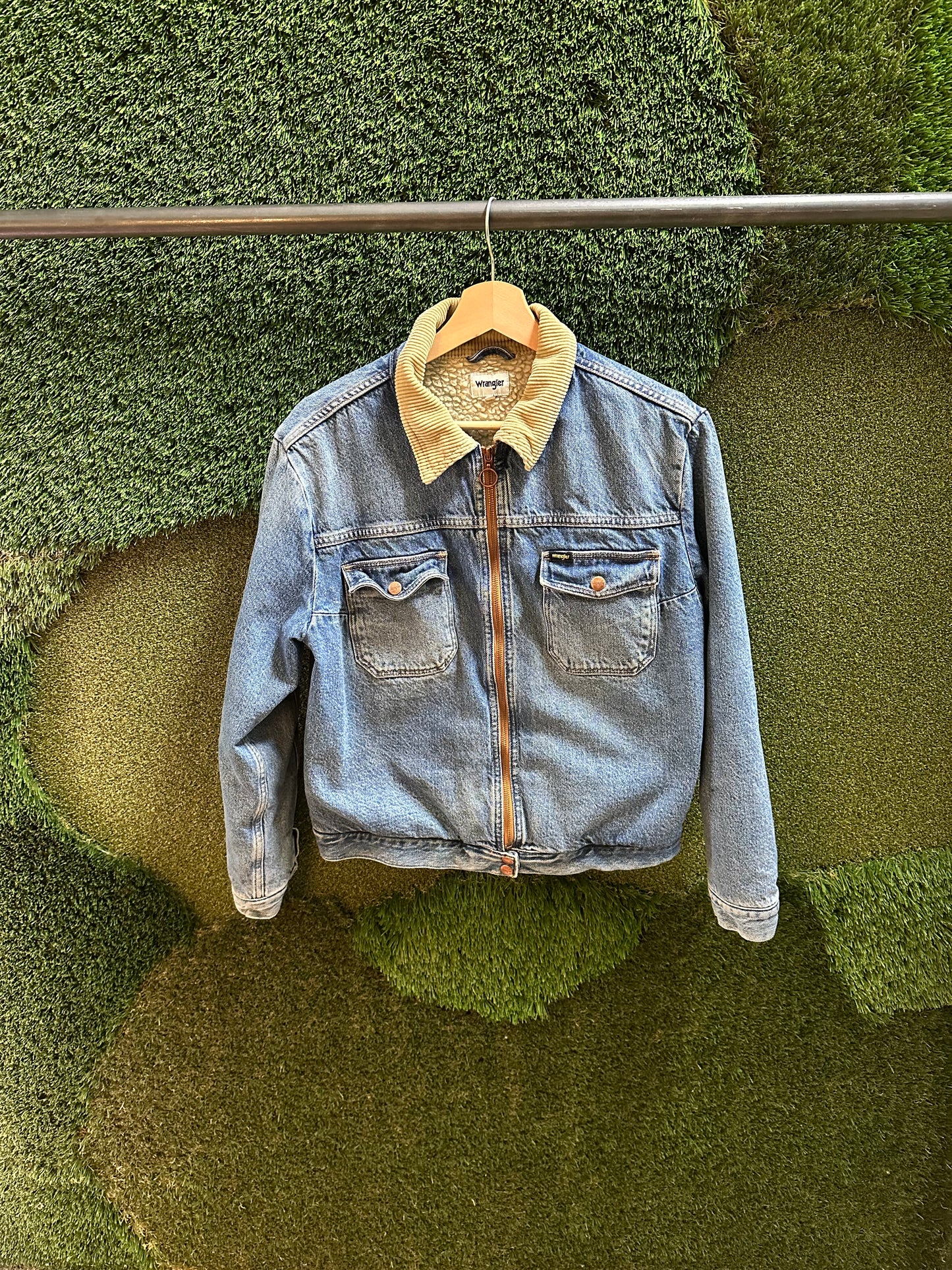 00s Wrangler Sherpa Lined Zip-up Denim Jacket - L