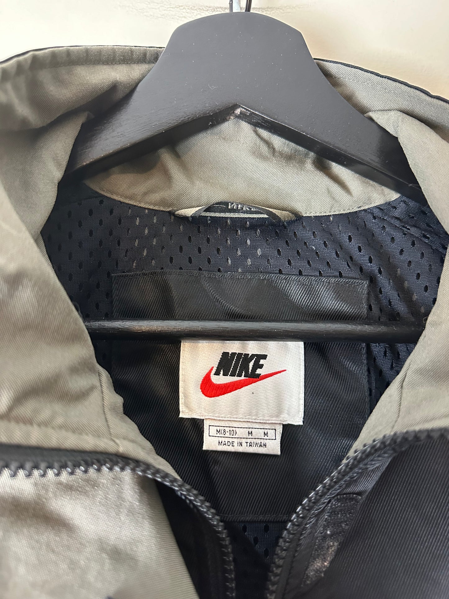 Vintage Nike Black Zip-up Light Jacket - M