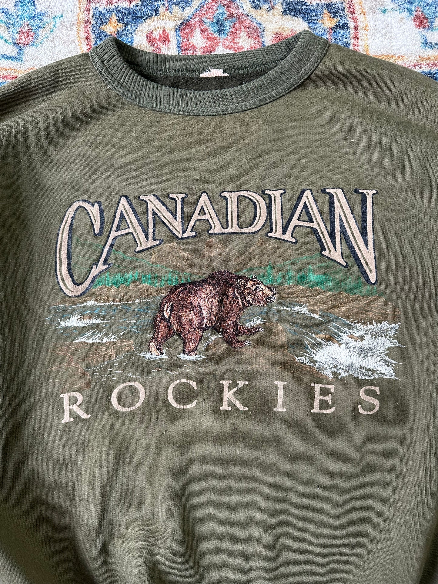 90s Canadian Rockies Grizzly Bear Crewneck - XL