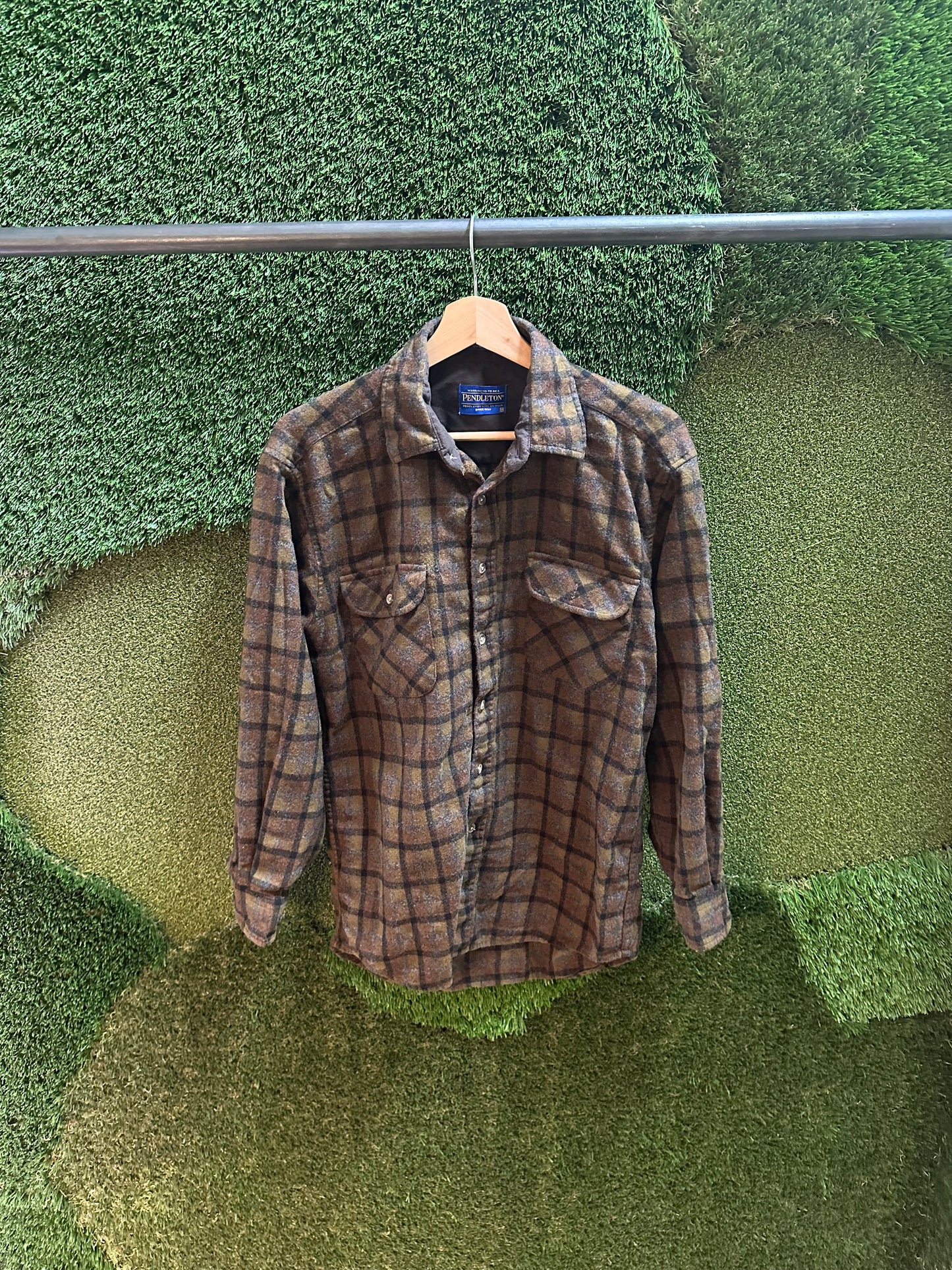 90s Pendleton Plaid Wool Shirt - M