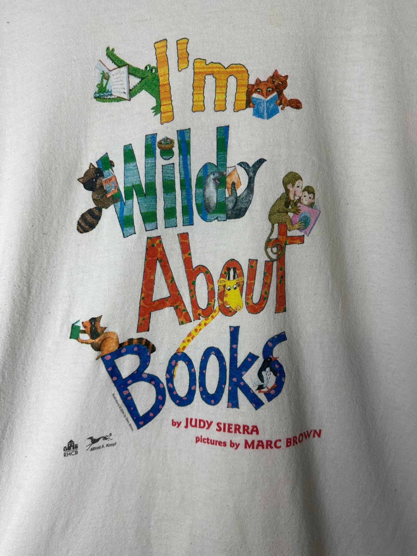 Vintage I’m Wild About Books T-shirt - L