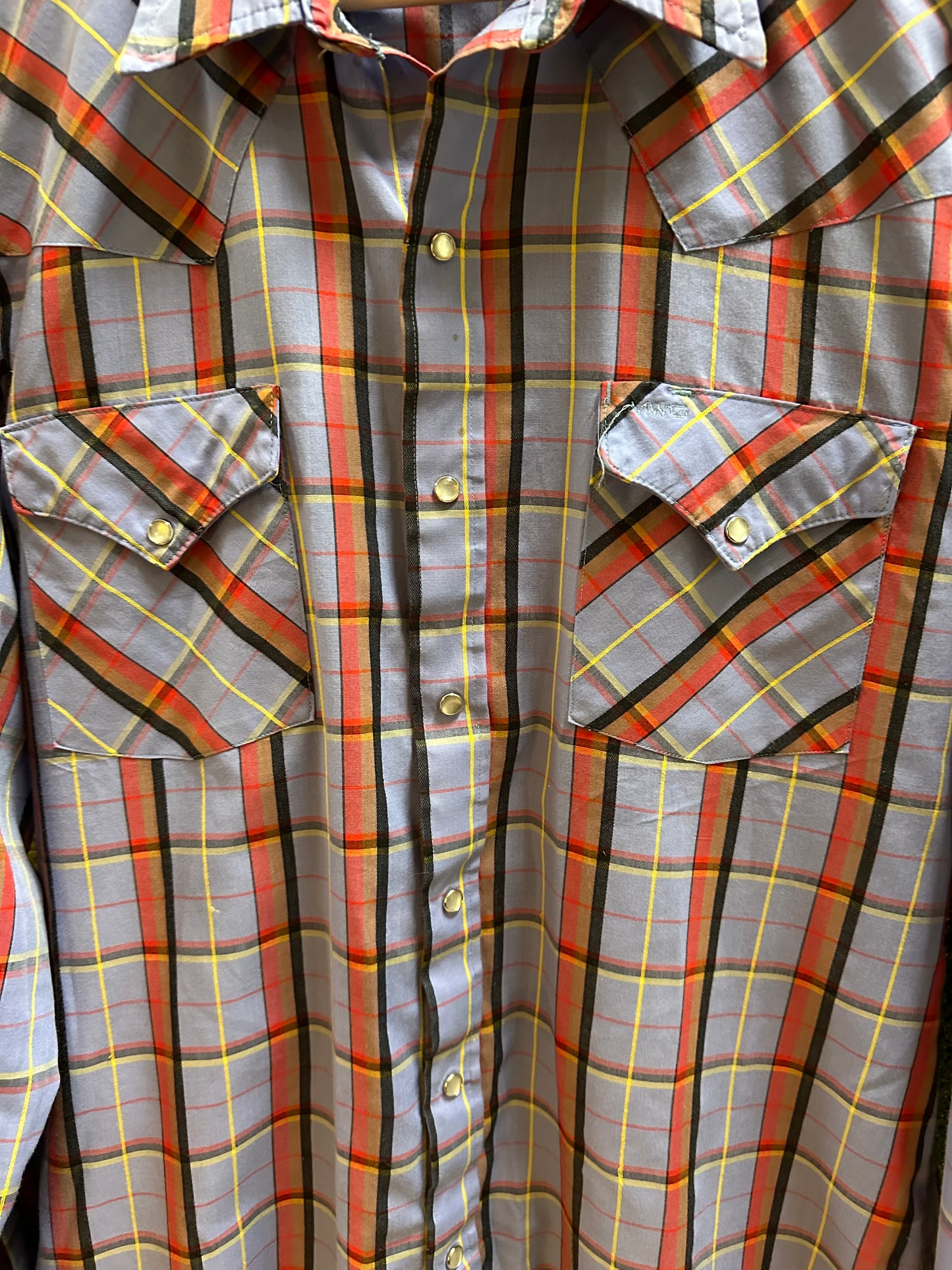 80s MWG Plaid Pearl Snap Button-up Shirt - L