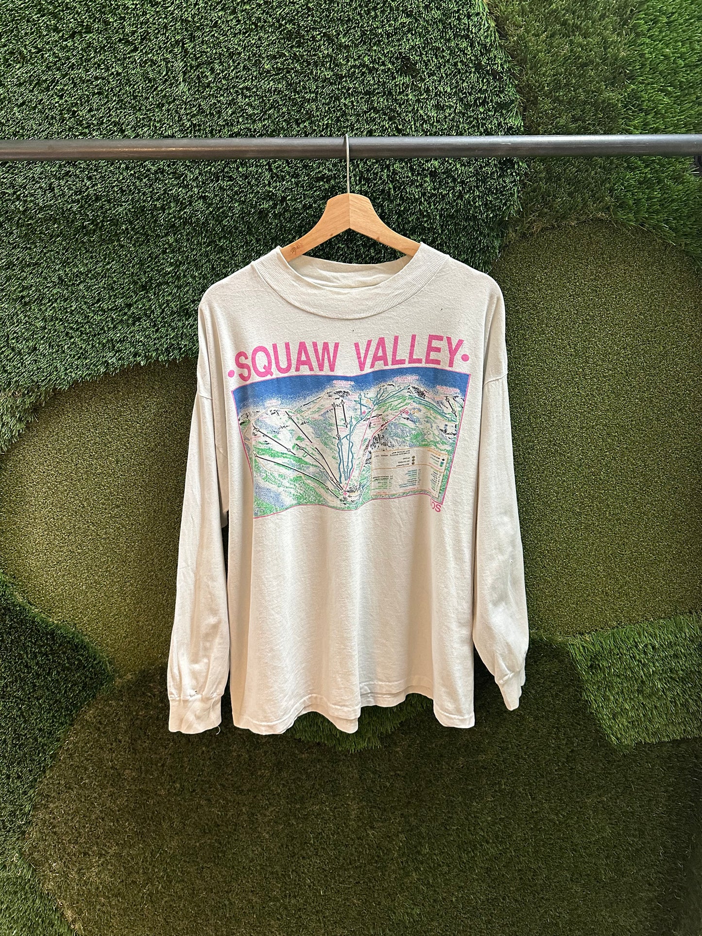 90s Squaw Valley Ski Hill Long Sleeve T-shirt - XL