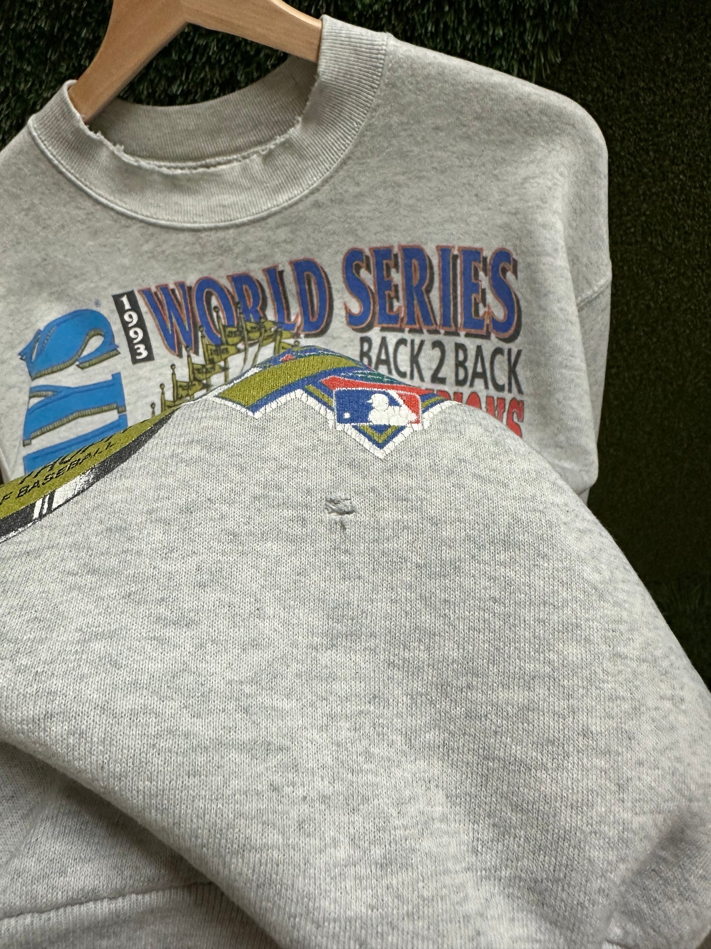 90s MLB Toronto Blue Jays Back 2 Back Crewneck - L