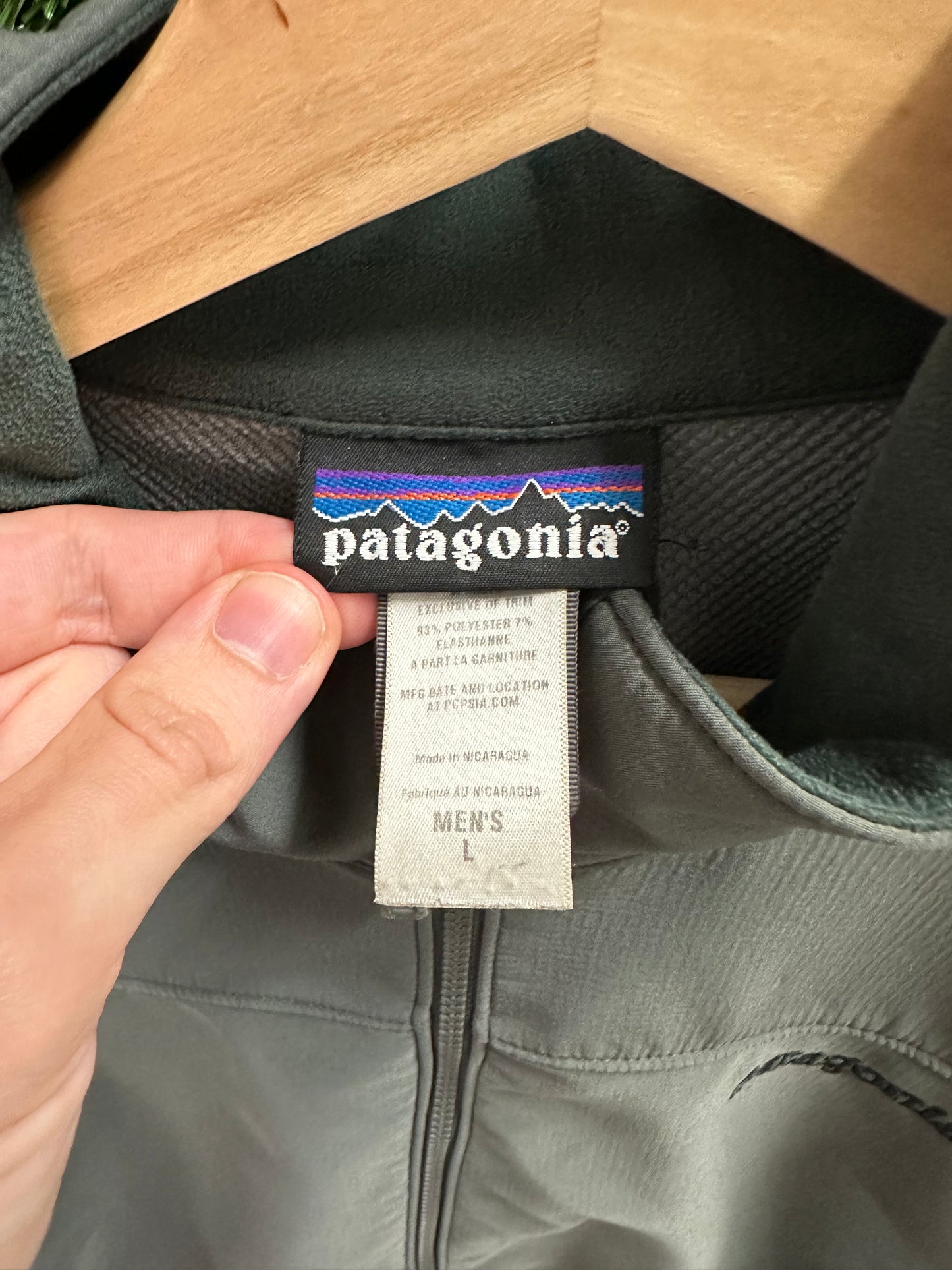 Patagonia Zip-up Light Jacket - L