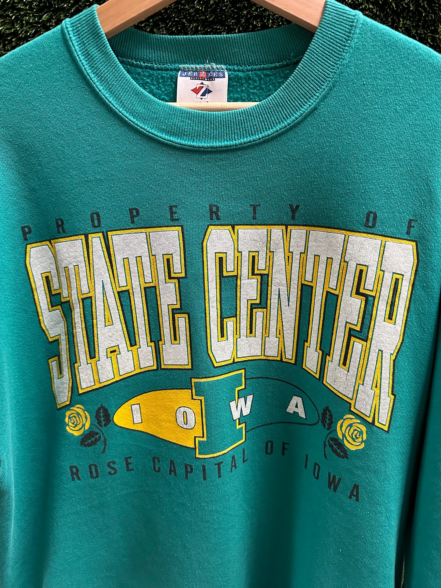 Vintage Property Of Iowa State Center Collegiate Crewneck - L