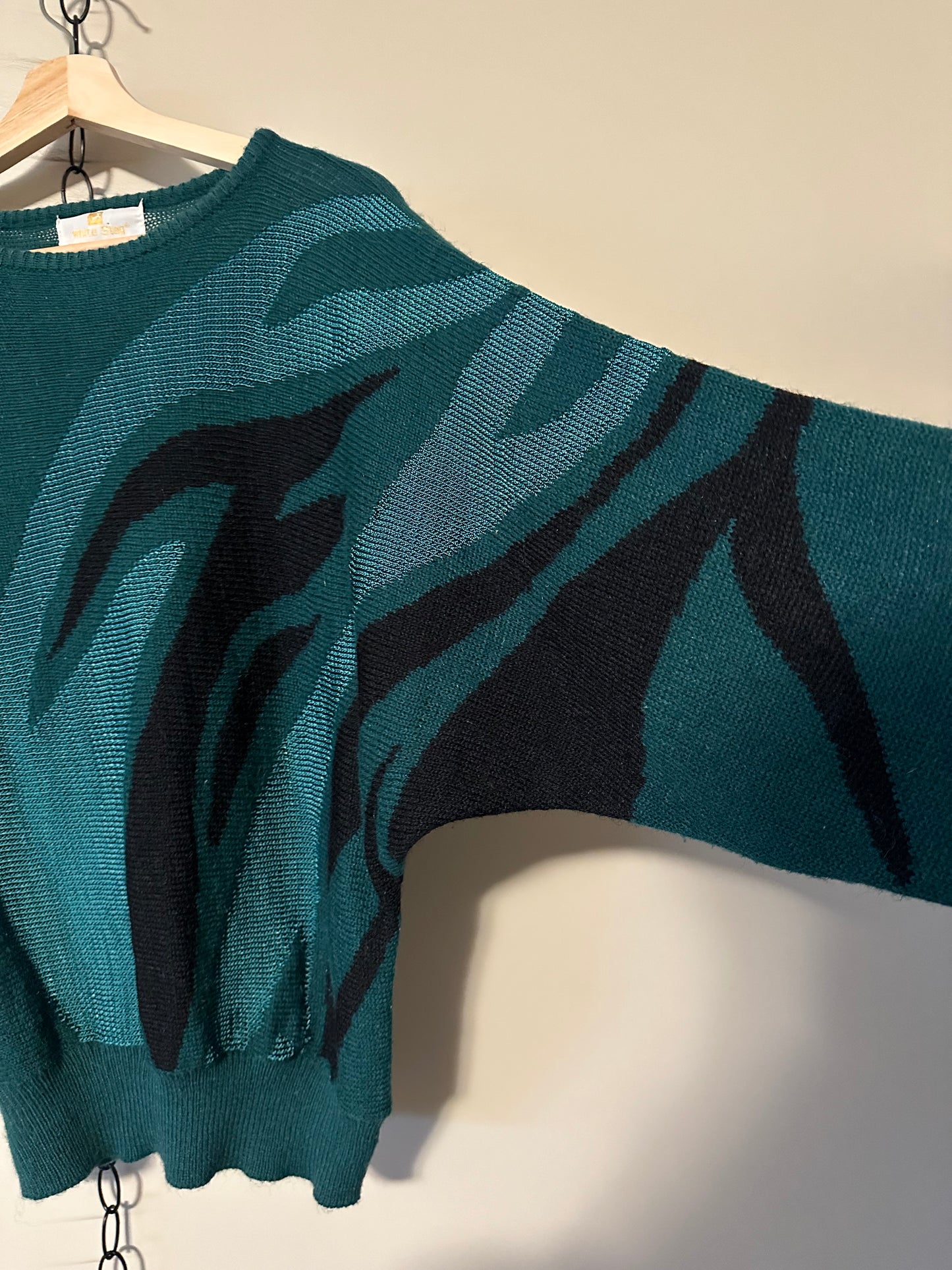 80s White Stag Abstract Sweater - L