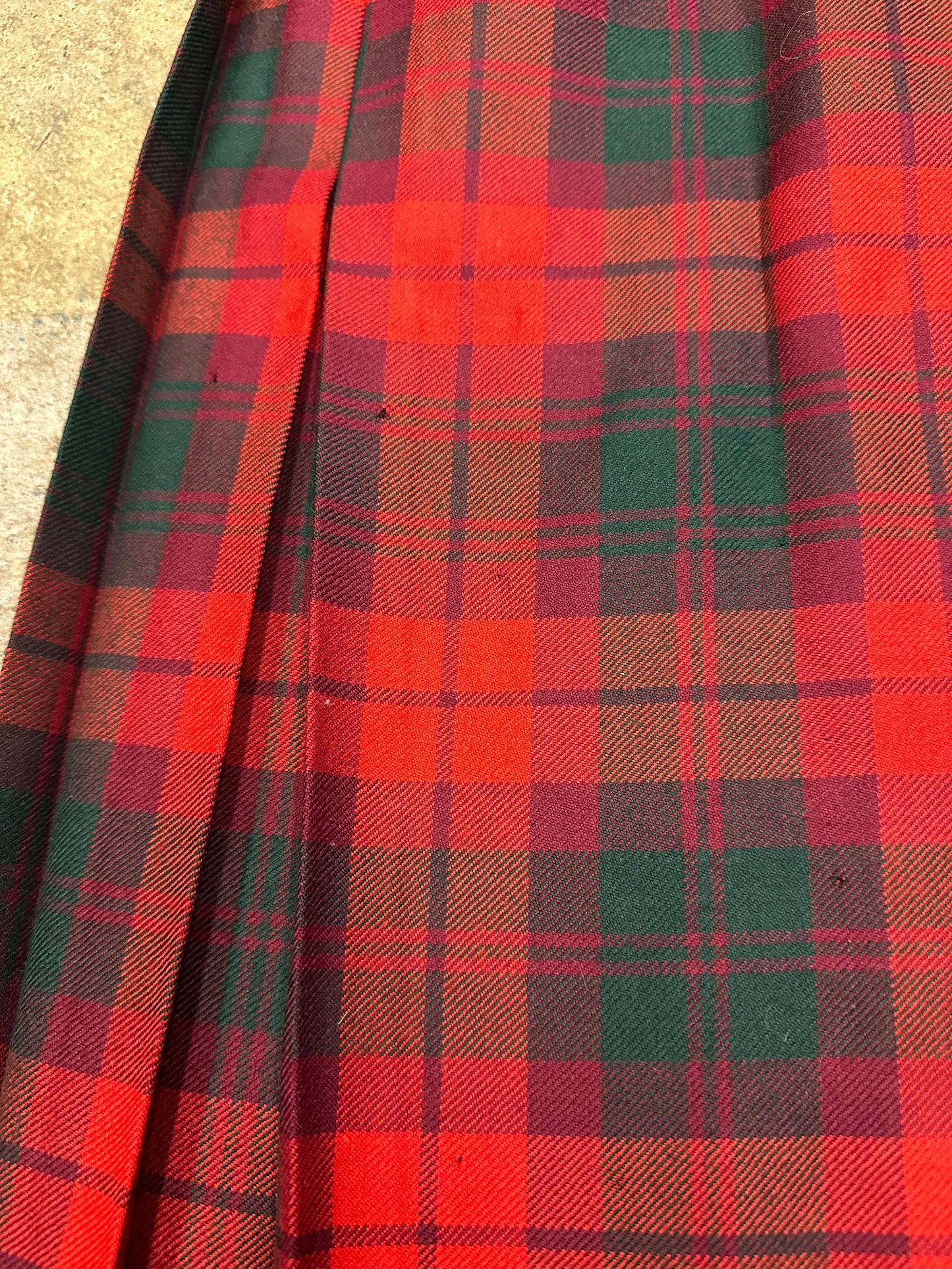 90s The Tartan Gift Shops Wool Kilt - 24