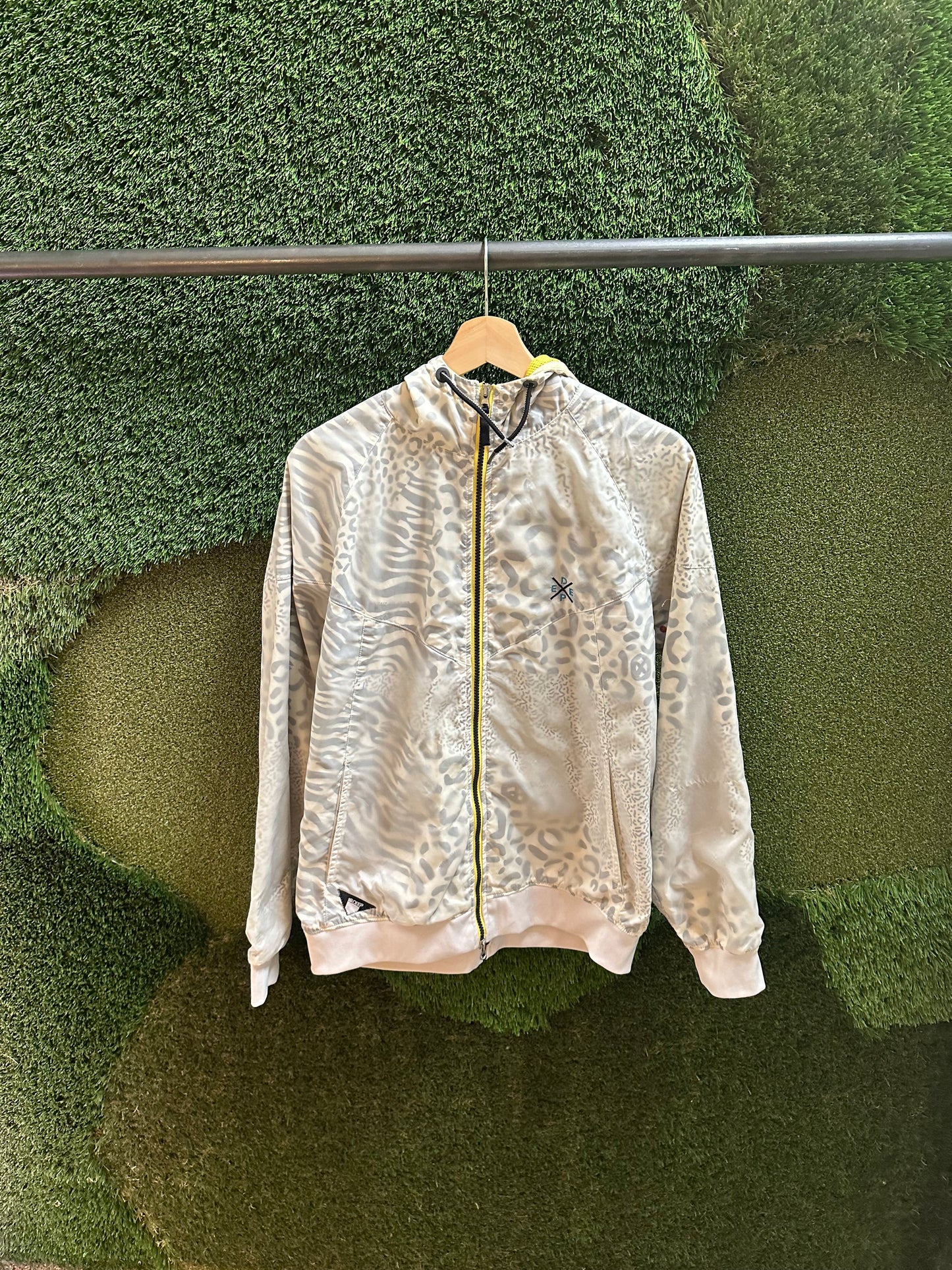 10 Deep Leopard Print Clear Zip-up Jacket - M