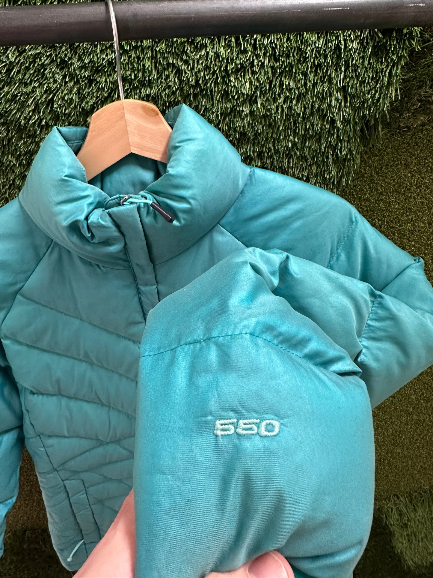 The North Face 550 Blue Puffer Jacket - M