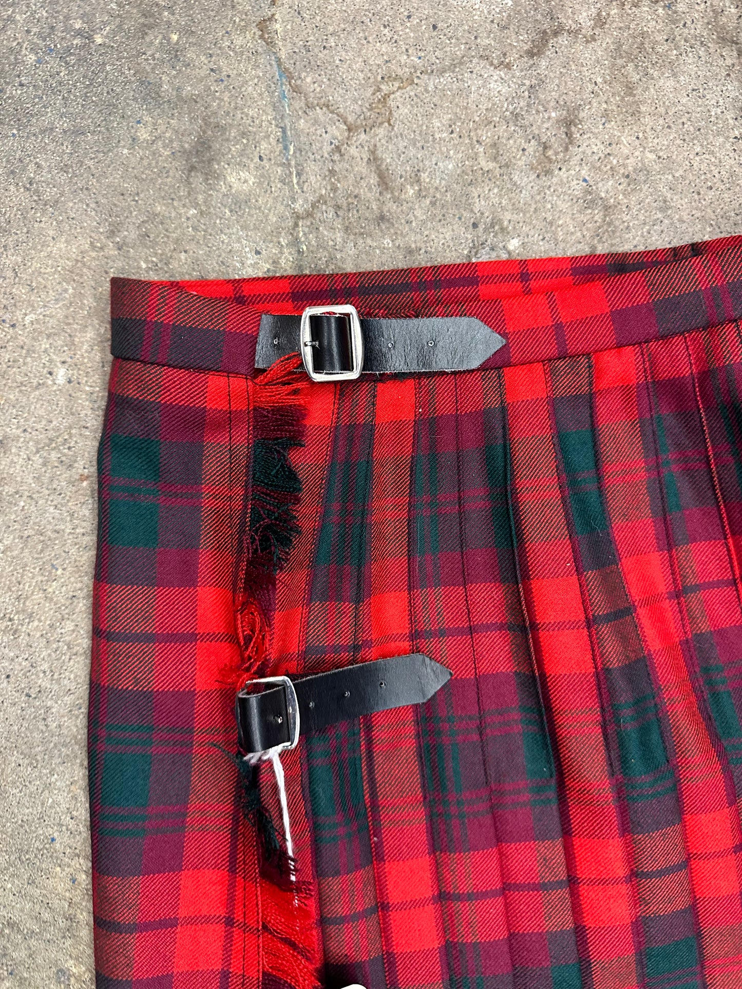 90s The Tartan Gift Shops Wool Kilt - 24