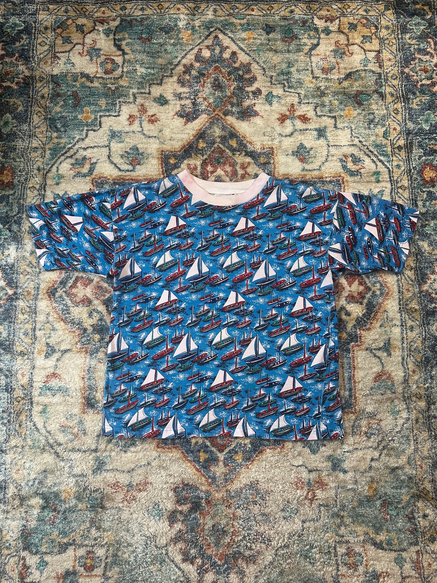 90s Sailboat All Over Print T-shirt - M