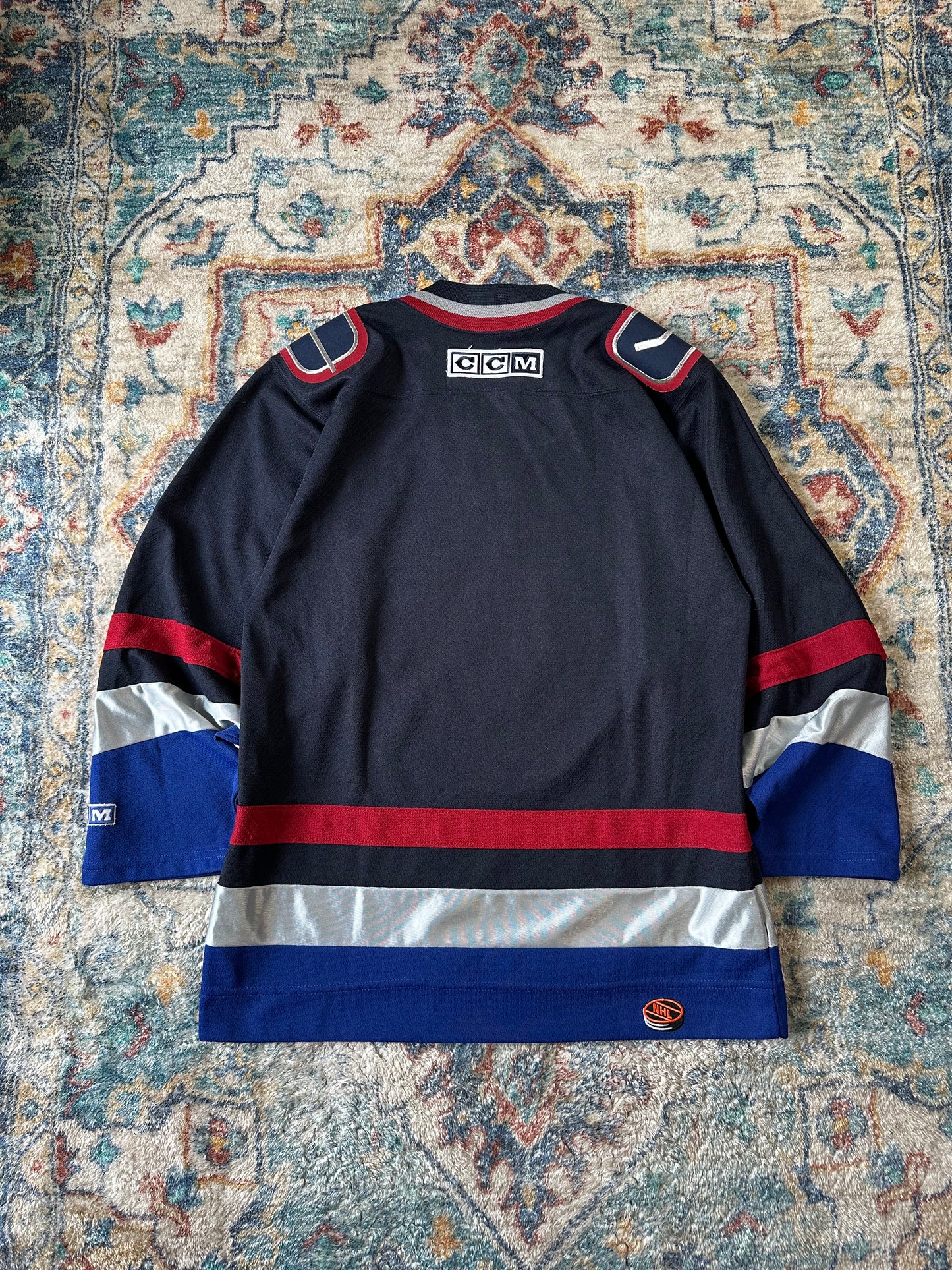 00s CCM NHL Vancouver Canucks Navy Hockey Jersey - S