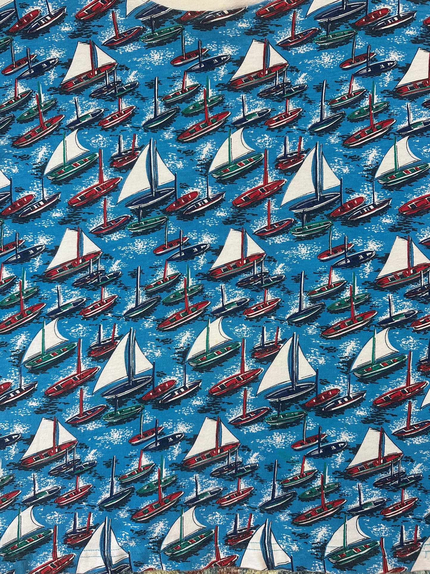 90s Sailboat All Over Print T-shirt - M