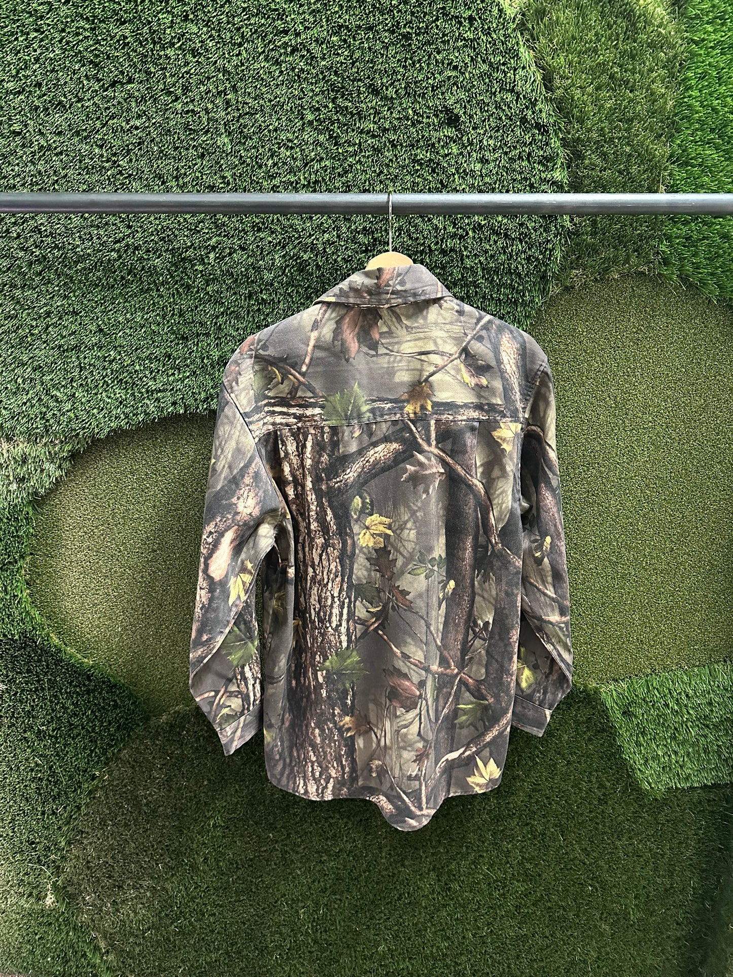 Vintage Master Sportsman Camouflage Button-up Shirt - M