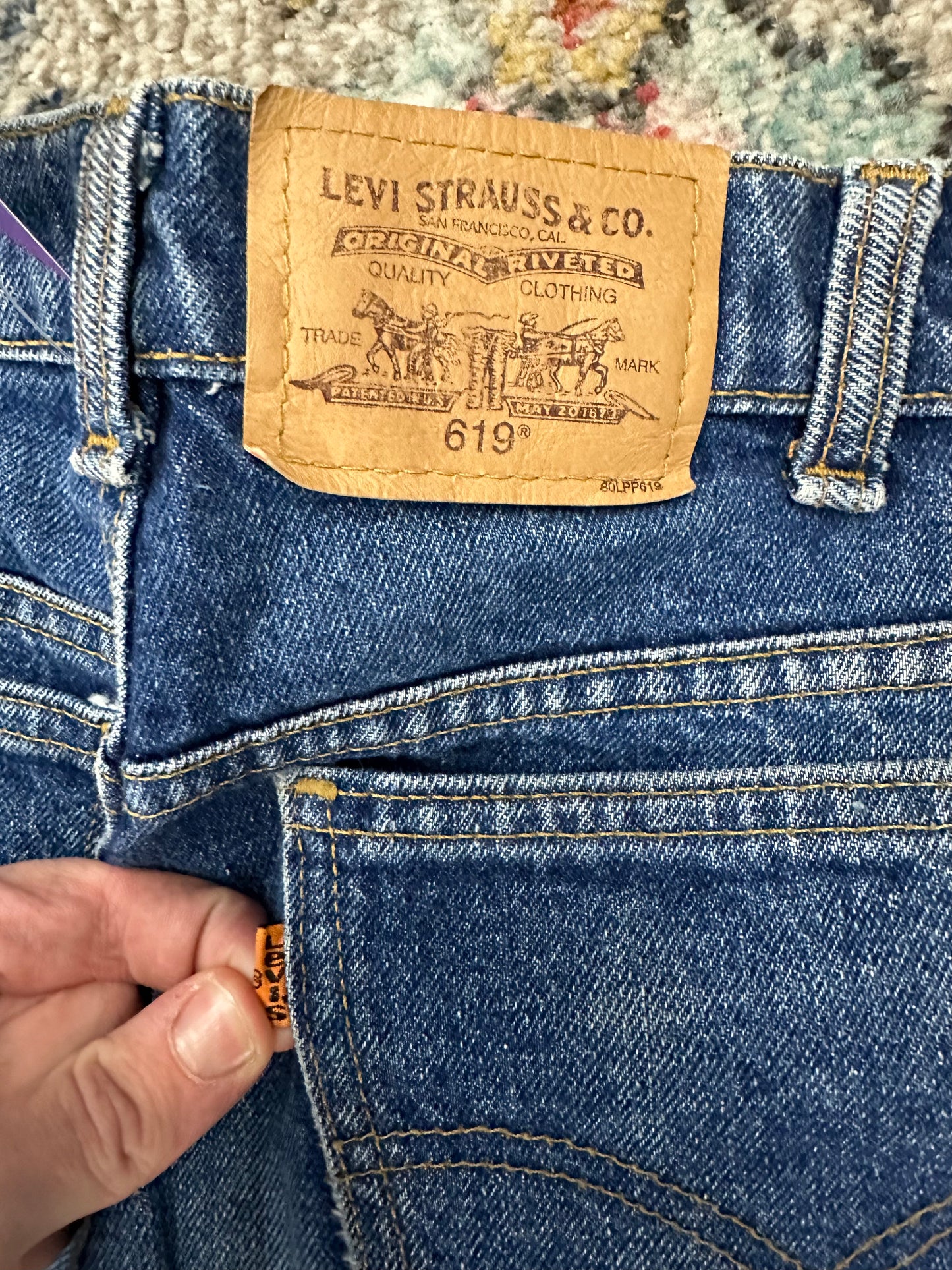 Vintage Levi’s 619 Orange Tab Jeans - 32