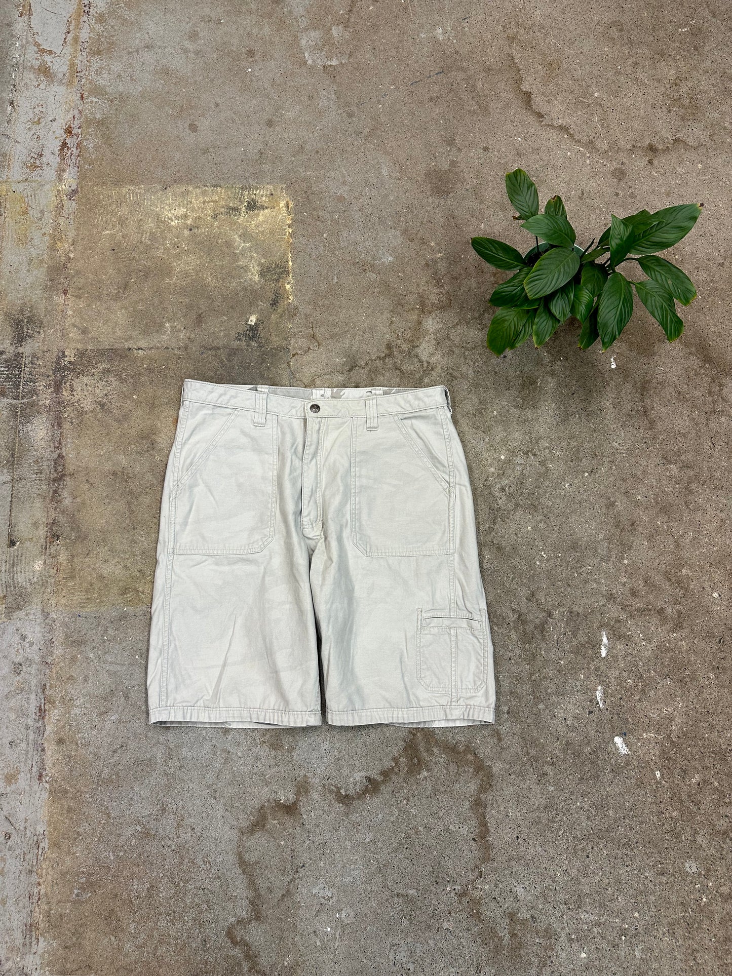 00s Wrangler White Camouflage Reversible Cargo Shorts - 36