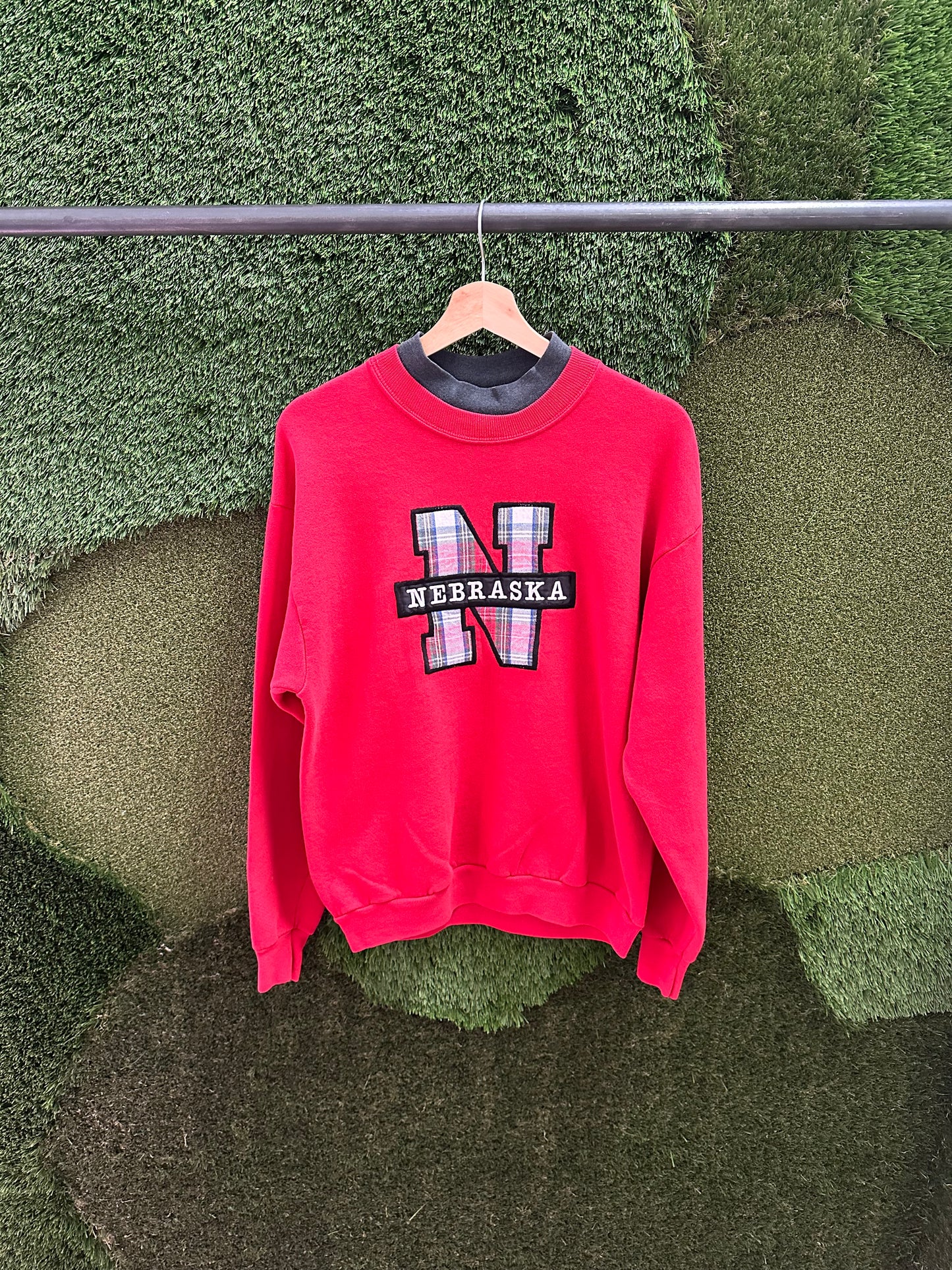 Vintage Nebraska Plaid Logo Spellout Crewneck - M