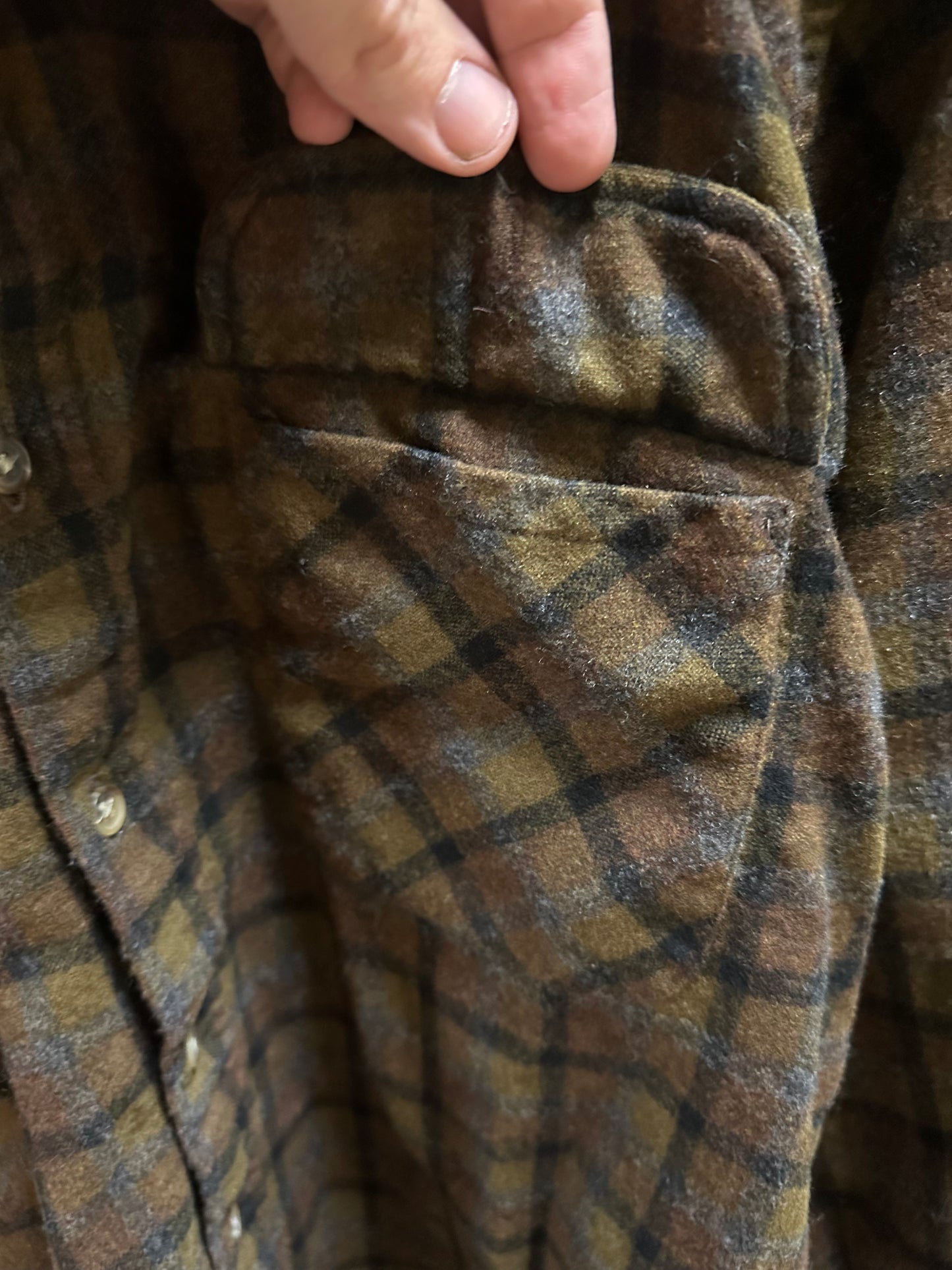 90s Pendleton Plaid Wool Shirt - M