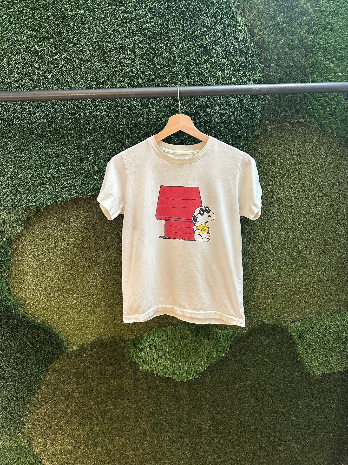 Kaws Peanuts Snoopy T-shirt - S