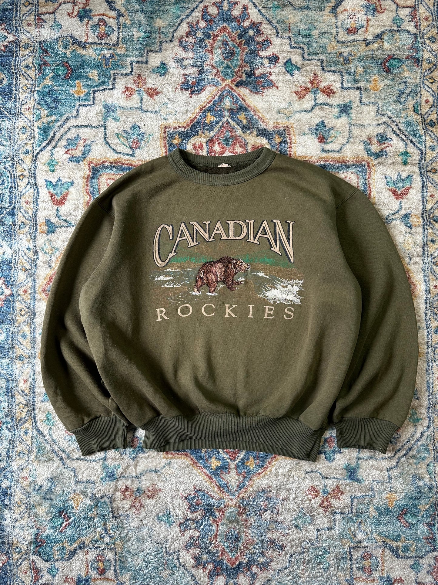 90s Canadian Rockies Grizzly Bear Crewneck - XL